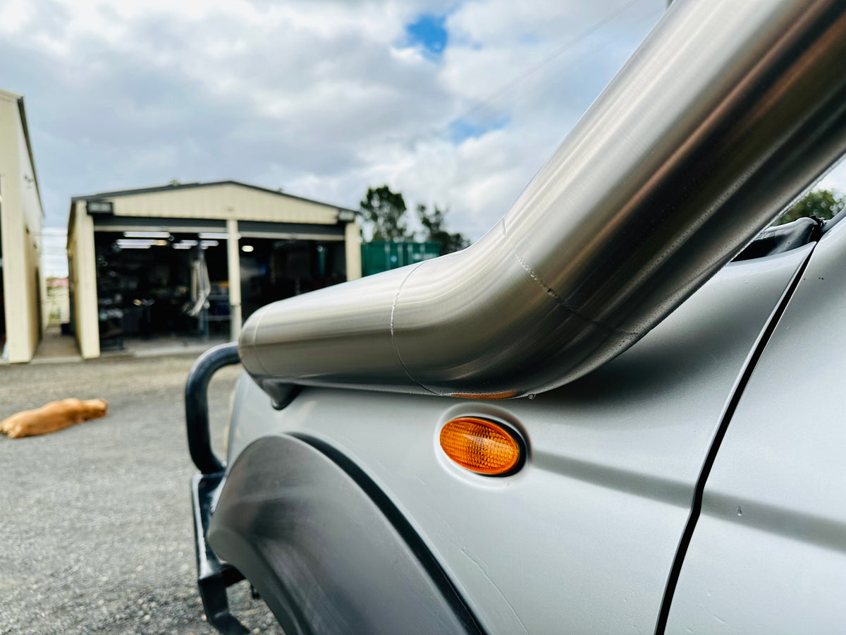 Nissan Navara D22 - Standard Entry Snorkel - Basic Weld Polished