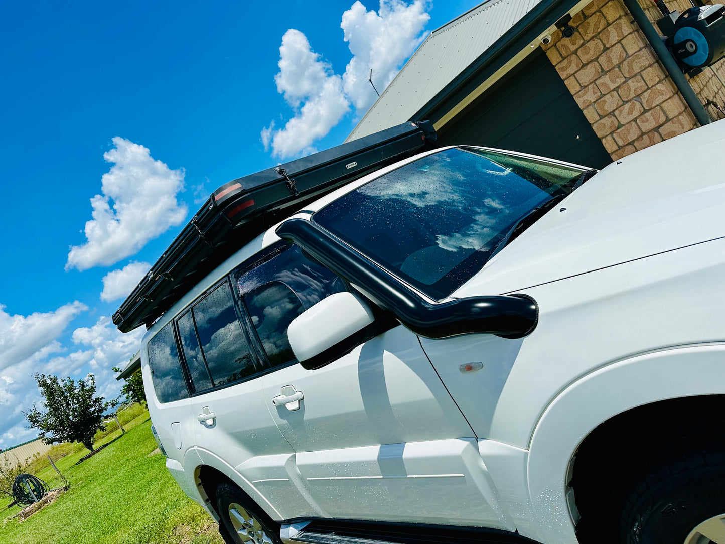 Mitsubishi Pajero - Snorkel + Clear Top Airbox Package