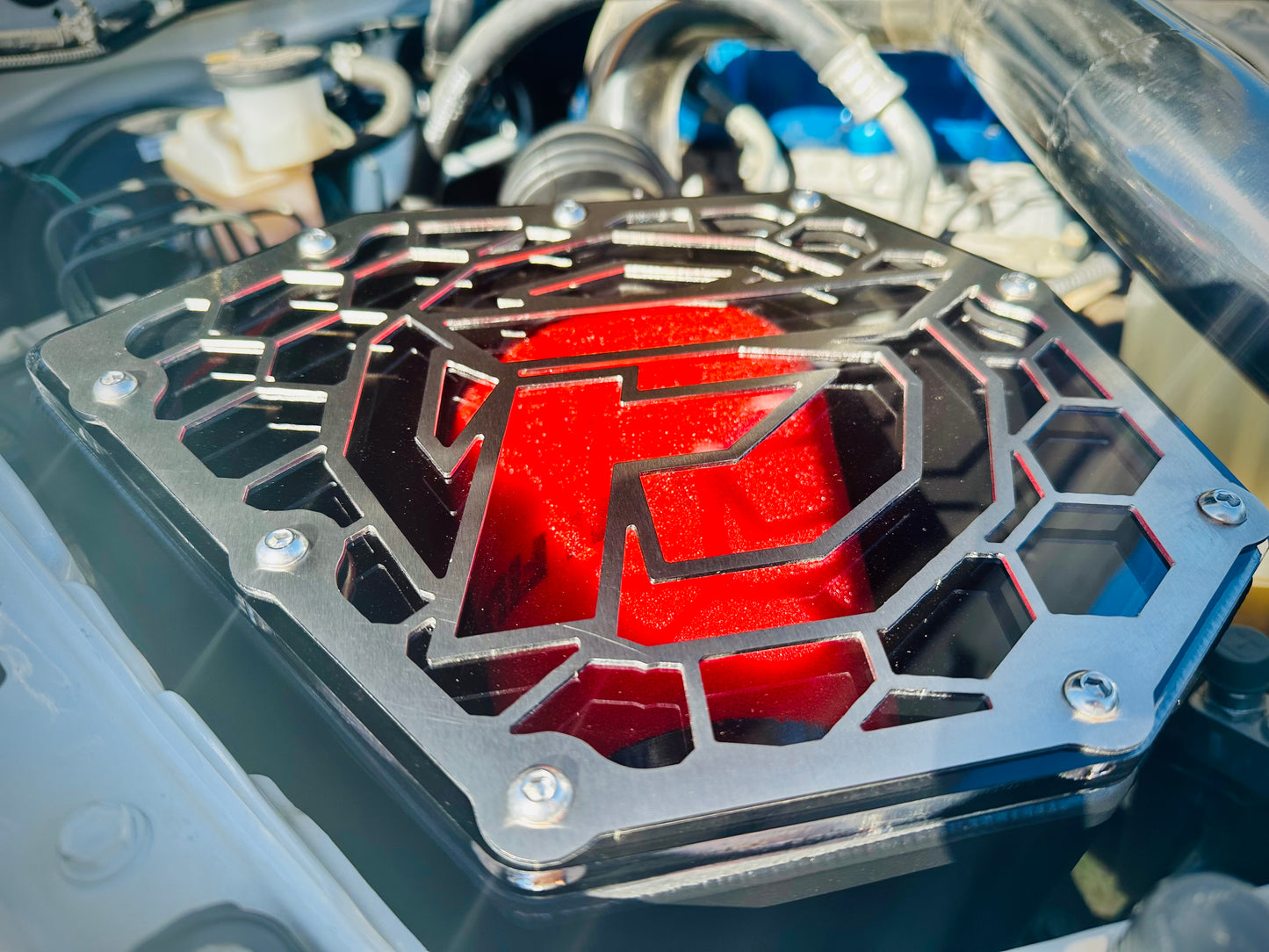 Toyota Hilux N70 (2005 - 2014) - Mid Entry Snorkel & Clear Top Airbox Package