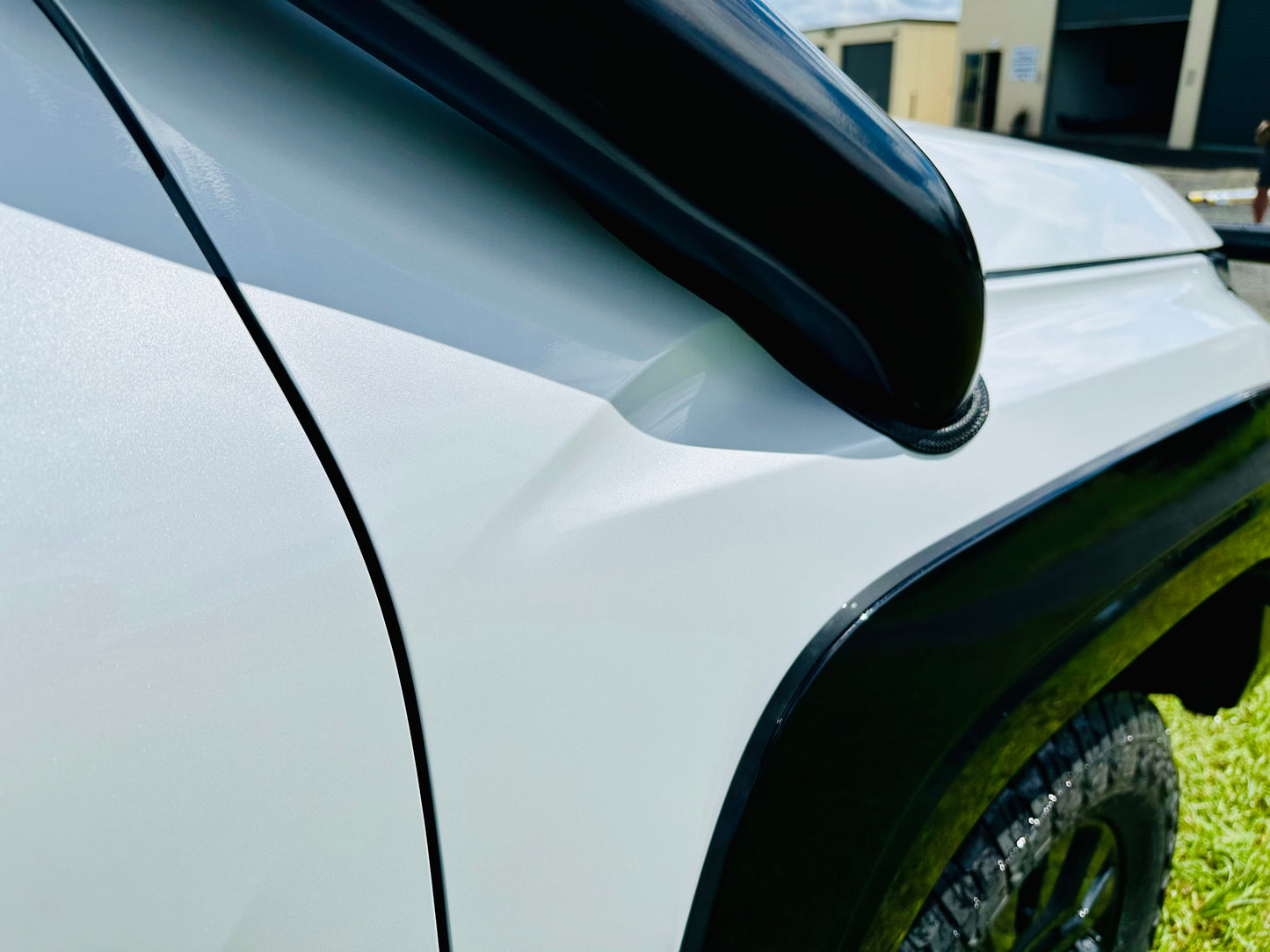 Mitsubishi Triton MV Next Gen (2023+) - Short Entry Snorkel & Clear Top Airbox Package