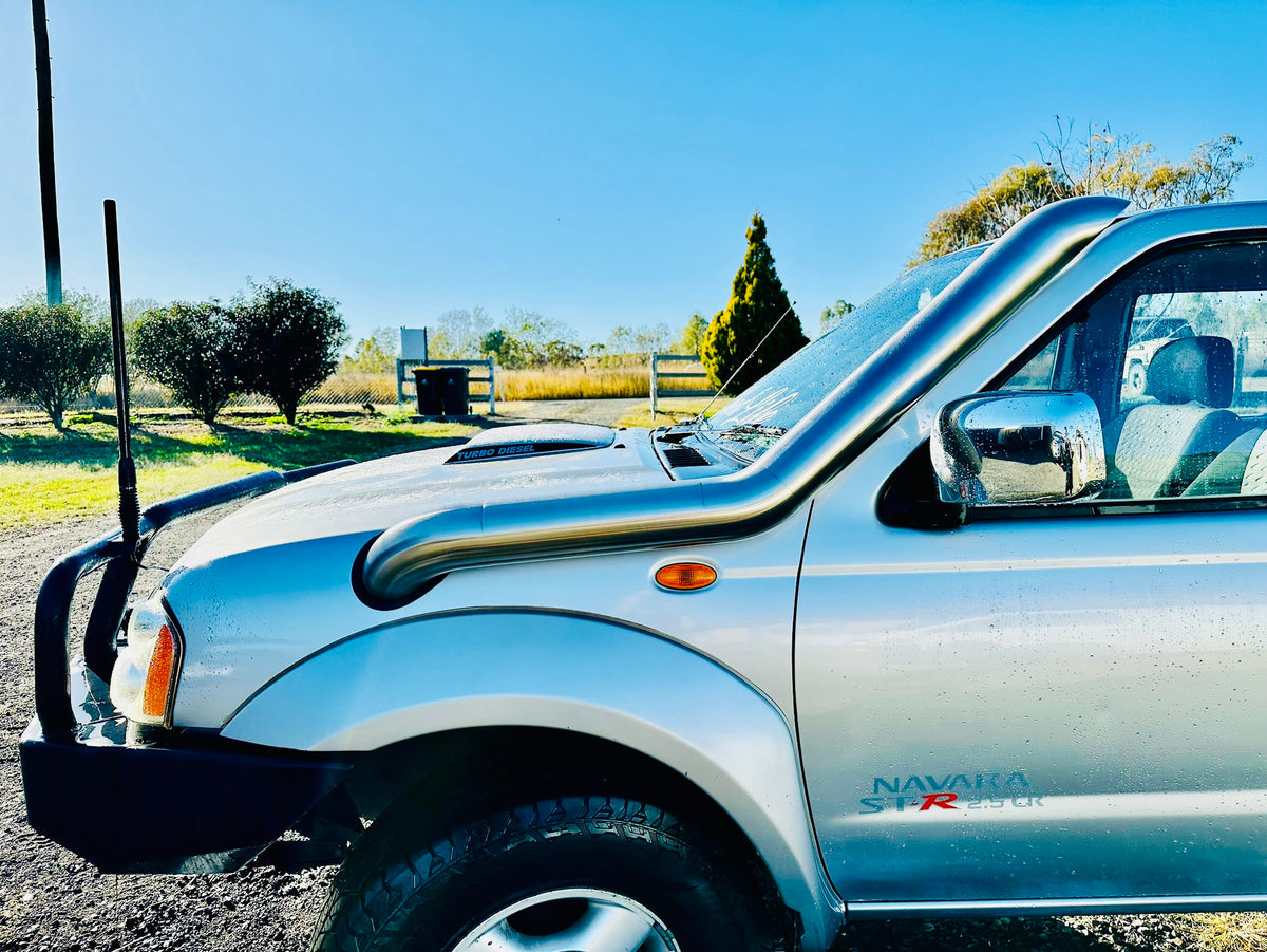 Nissan Navara D22 - Standard Entry Snorkel - Basic Weld Polished