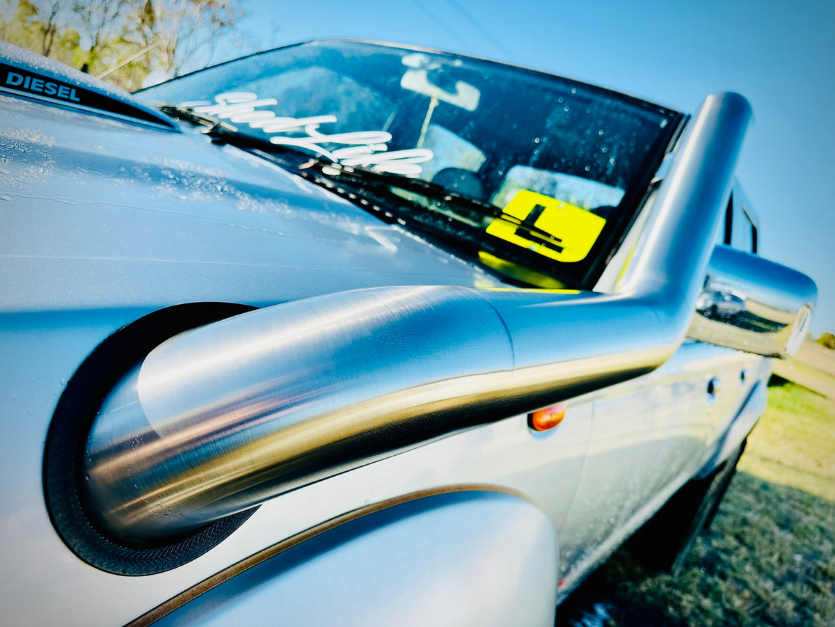 Nissan Navara D22 - Standard Entry Snorkel - Basic Weld Polished