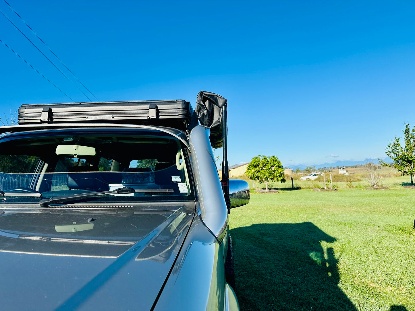 Nissan Patrol GU - 5" Short Entry Snorkel - Seamless Powder Coated