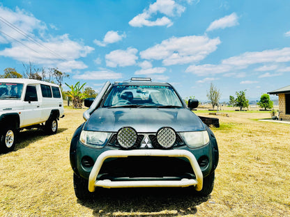 Mitsubishi Triton MN/ML 4" Mid Entry Snorkel