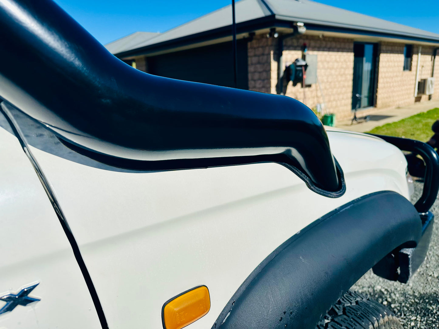 Toyota Hilux N60 -  3RZ 2.7 4 Cyl - (1997 - 2004) - PETROL D/Side DUAL Snorkels - Seamless Powder Coated
