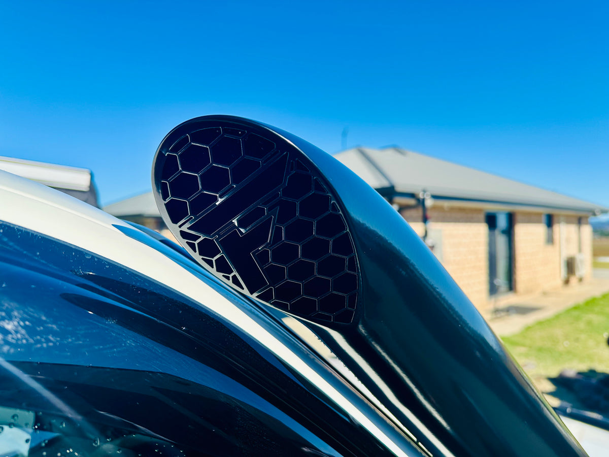 Toyota Hilux N60 -  3RZ 2.7 4 Cyl - (1997 - 2004) - PETROL D/Side DUAL Snorkels - Seamless Powder Coated
