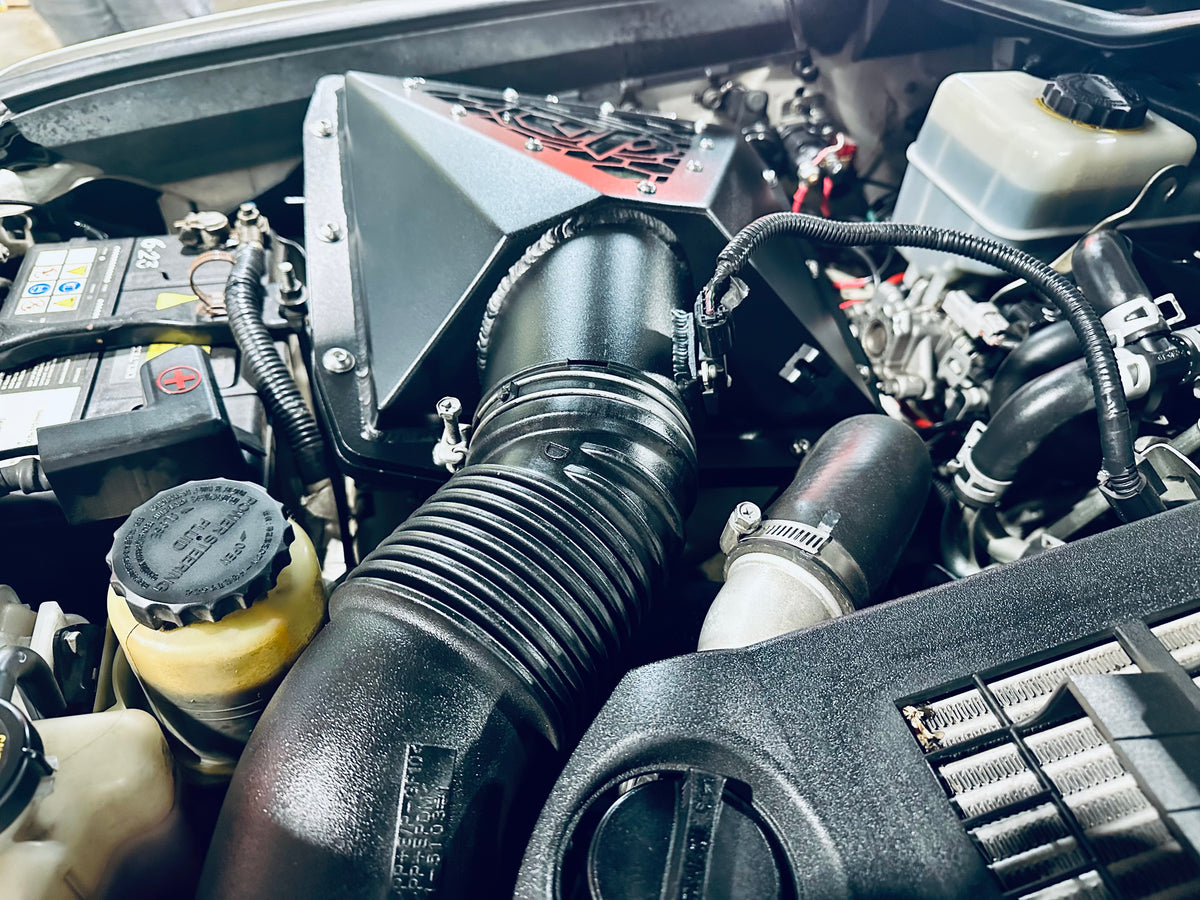 Toyota Landcruiser 200 Series - 5" Mid Entry Snorkel & Airbox Package