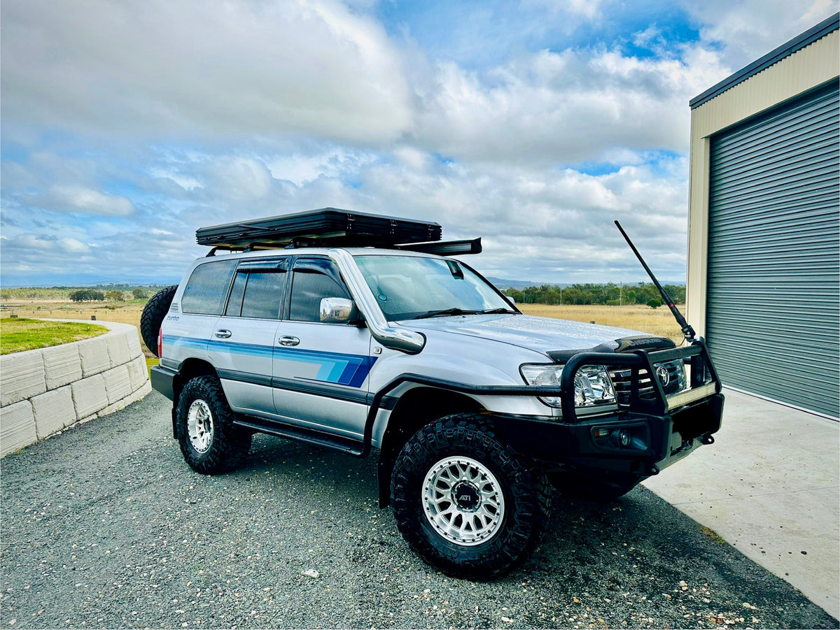 Toyota LandCruiser 100/105 Series - 5" Mid Entry Snorkel - Seamless Powder Coated