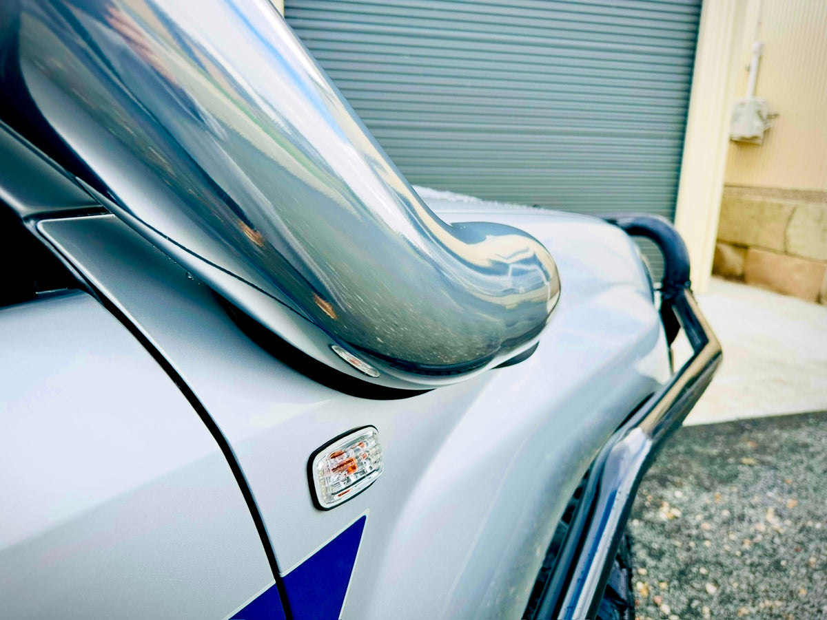 Toyota LandCruiser 100/105 Series - 5" Mid Entry Snorkel - Seamless Powder Coated