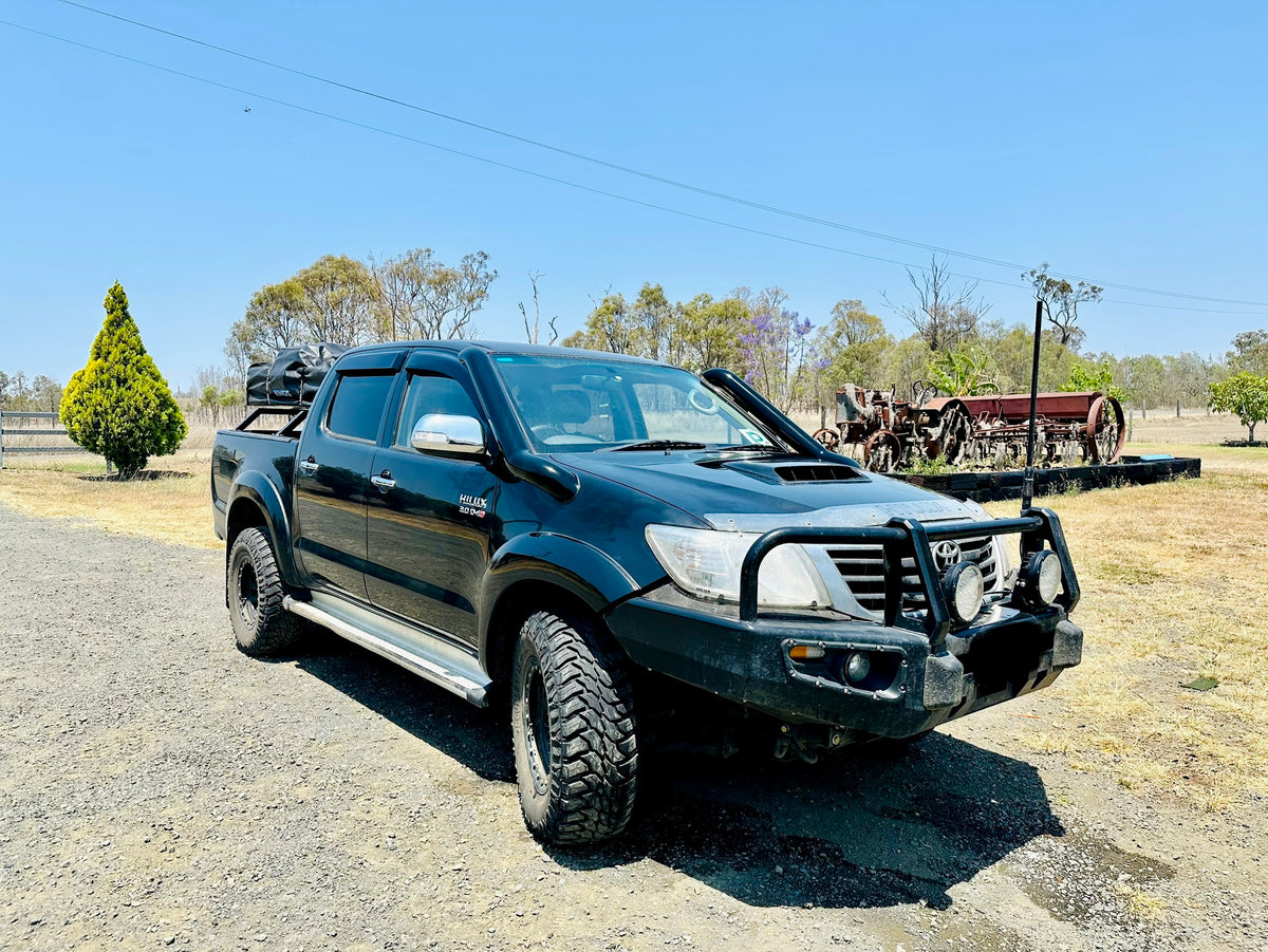 Toyota Hilux N70 - (2005 - 2014) - Mid Entry DUAL Snorkels - Seamless Powder Coated