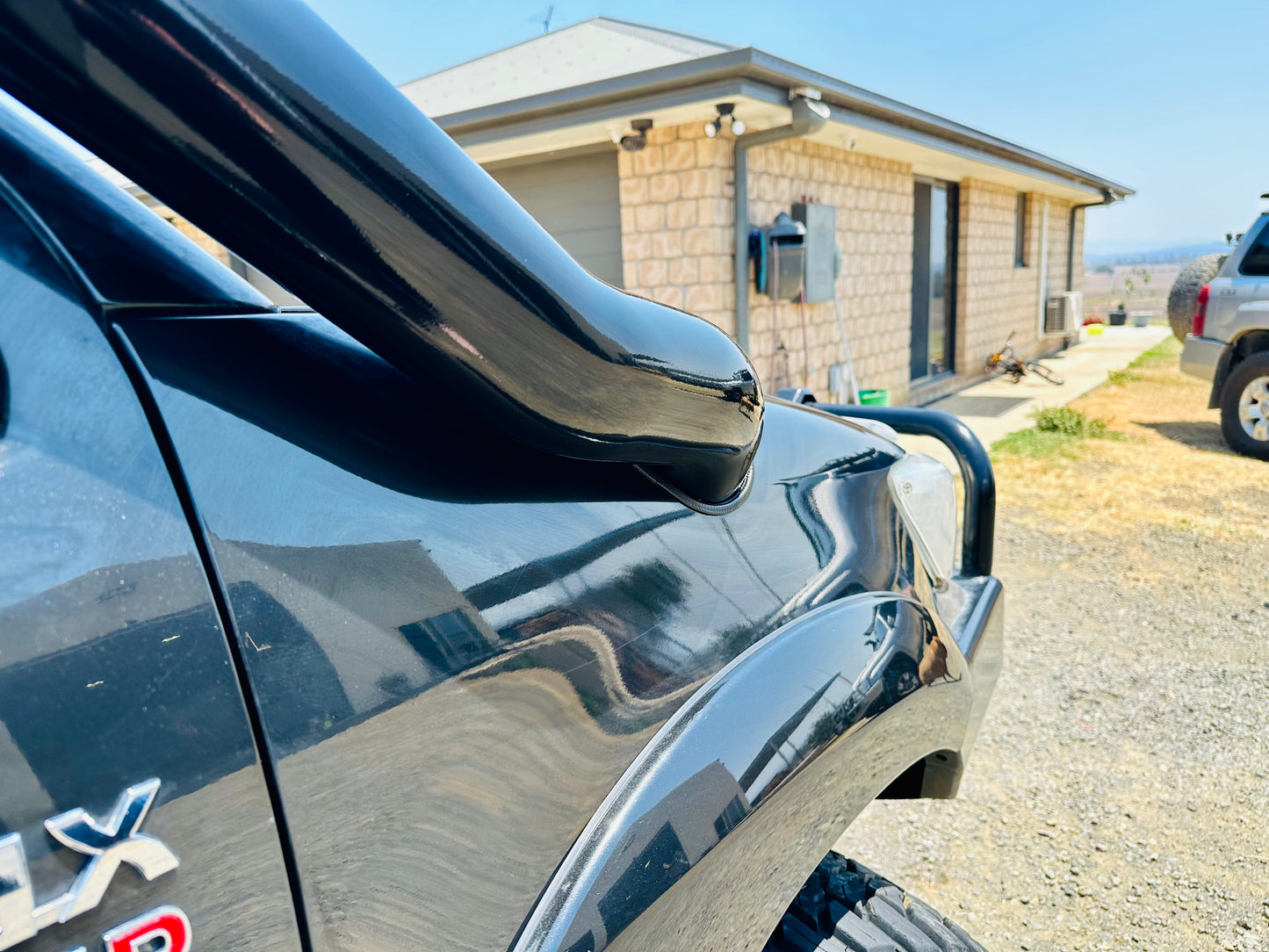 Toyota Hilux N70 (2005 - 2014) - Mid Entry Snorkel & Clear Top Airbox Package