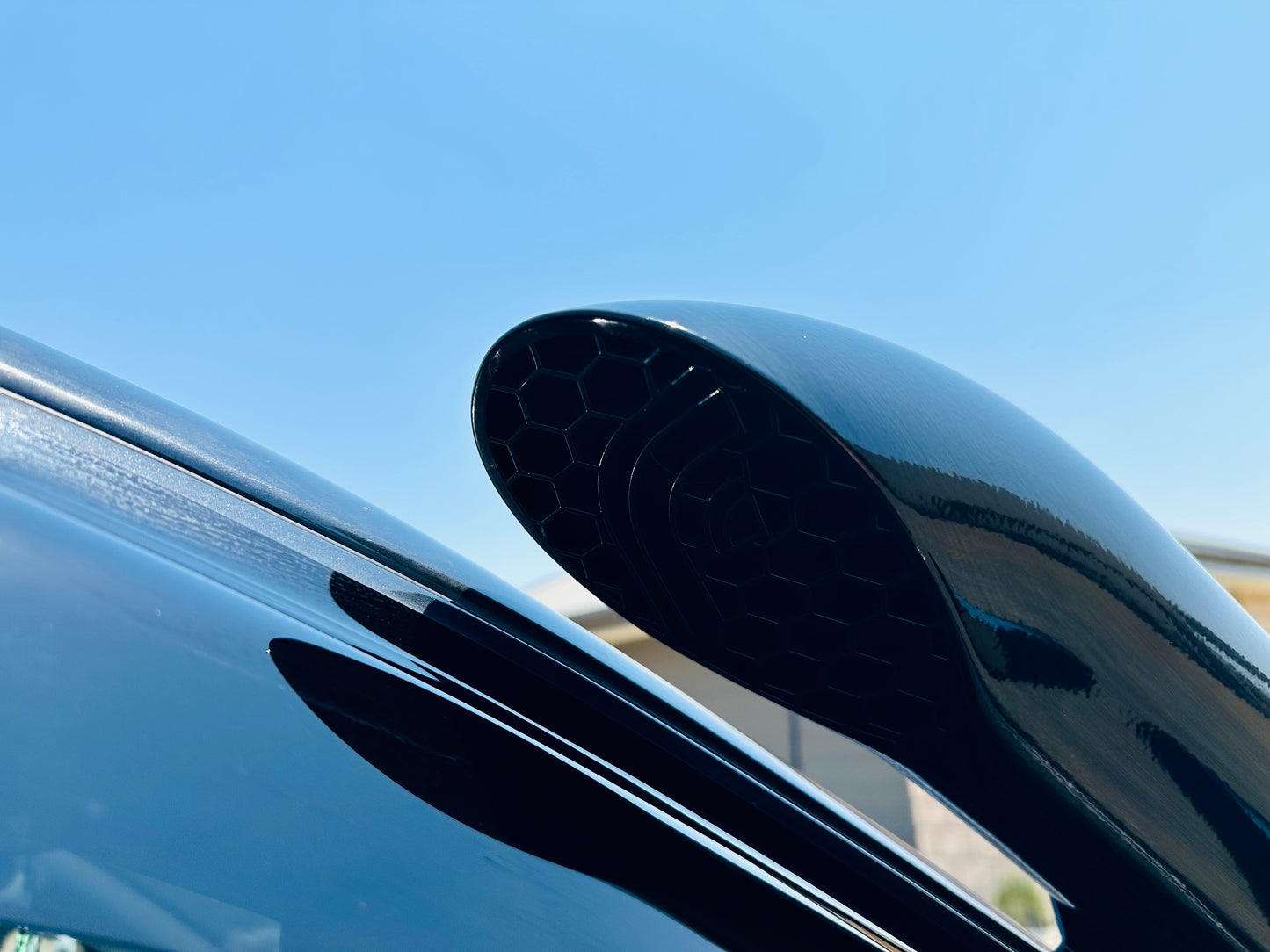 Toyota Hilux N70 (2005 - 2014) - Mid Entry Snorkel & Clear Top Airbox Package