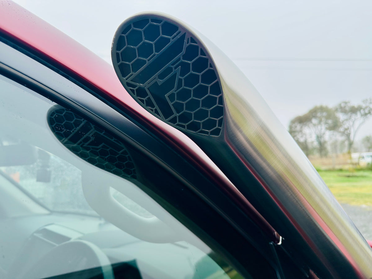 Toyota Landcruiser - 200 Series - 4" Mid Entry Snorkel - Seamless Powder Coated