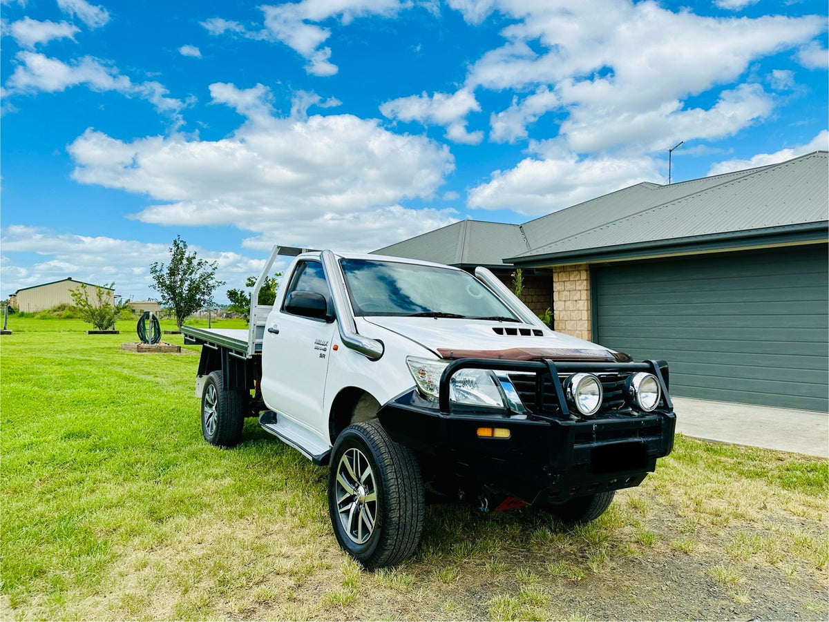 Toyota Hilux N70 - (2005 - 2014) - Recessed Mid Entry DUAL Snorkels - Seamless Powder Coated