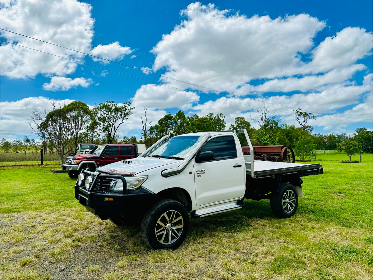 Toyota Hilux N70 - (2005 - 2014) - Recessed Mid Entry DUAL Snorkels - Basic Weld Polished