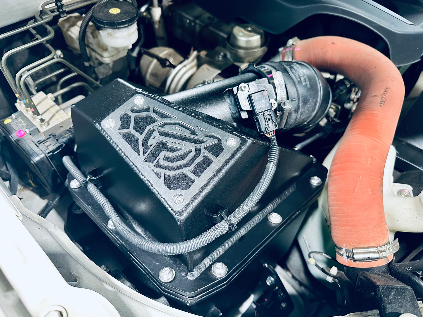 Isuzu Dmax/Mux (2016*-2020) DPF - Panel Airbox