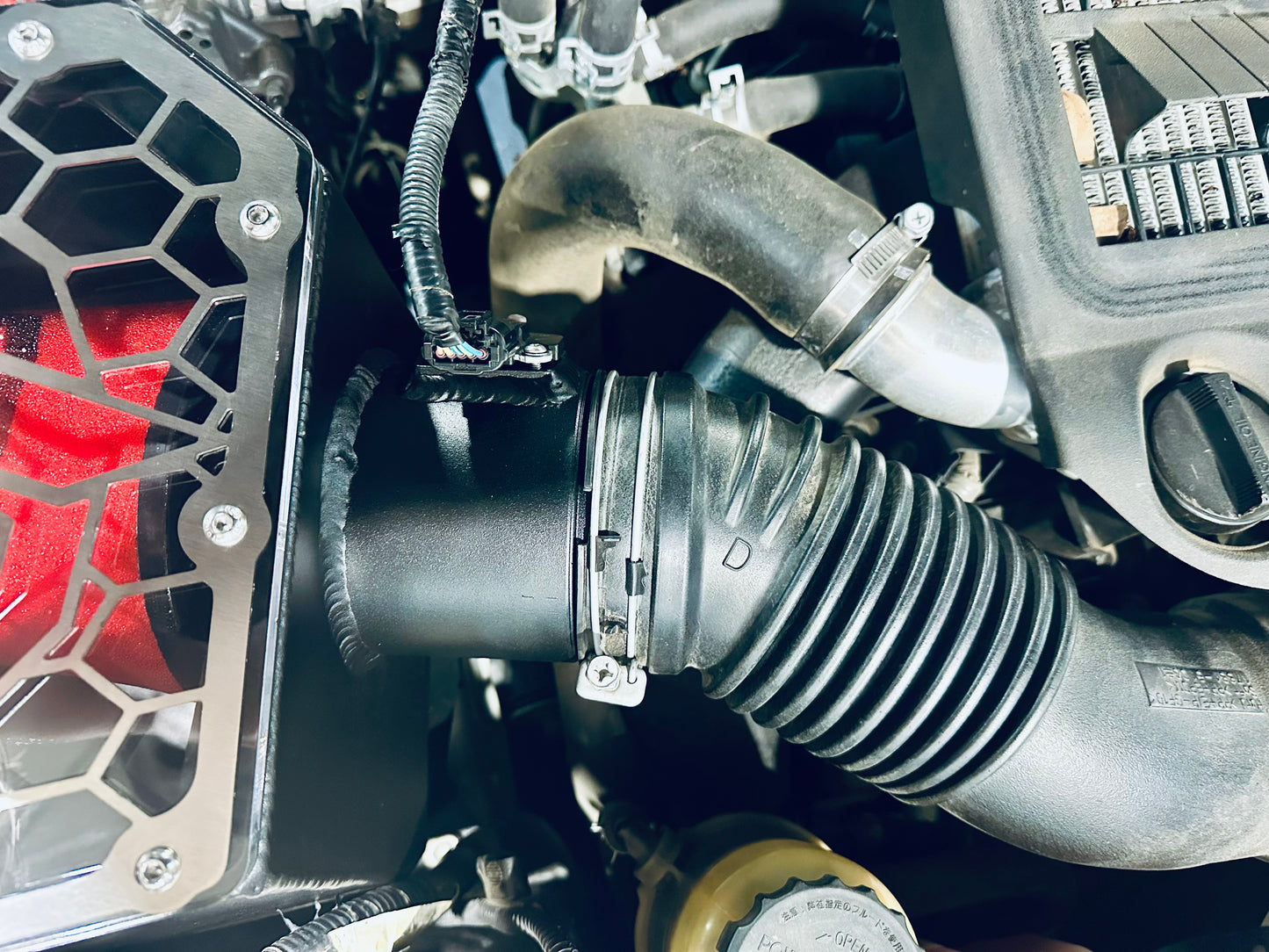 Toyota Landcruiser 200 Series - Clear Top Airbox