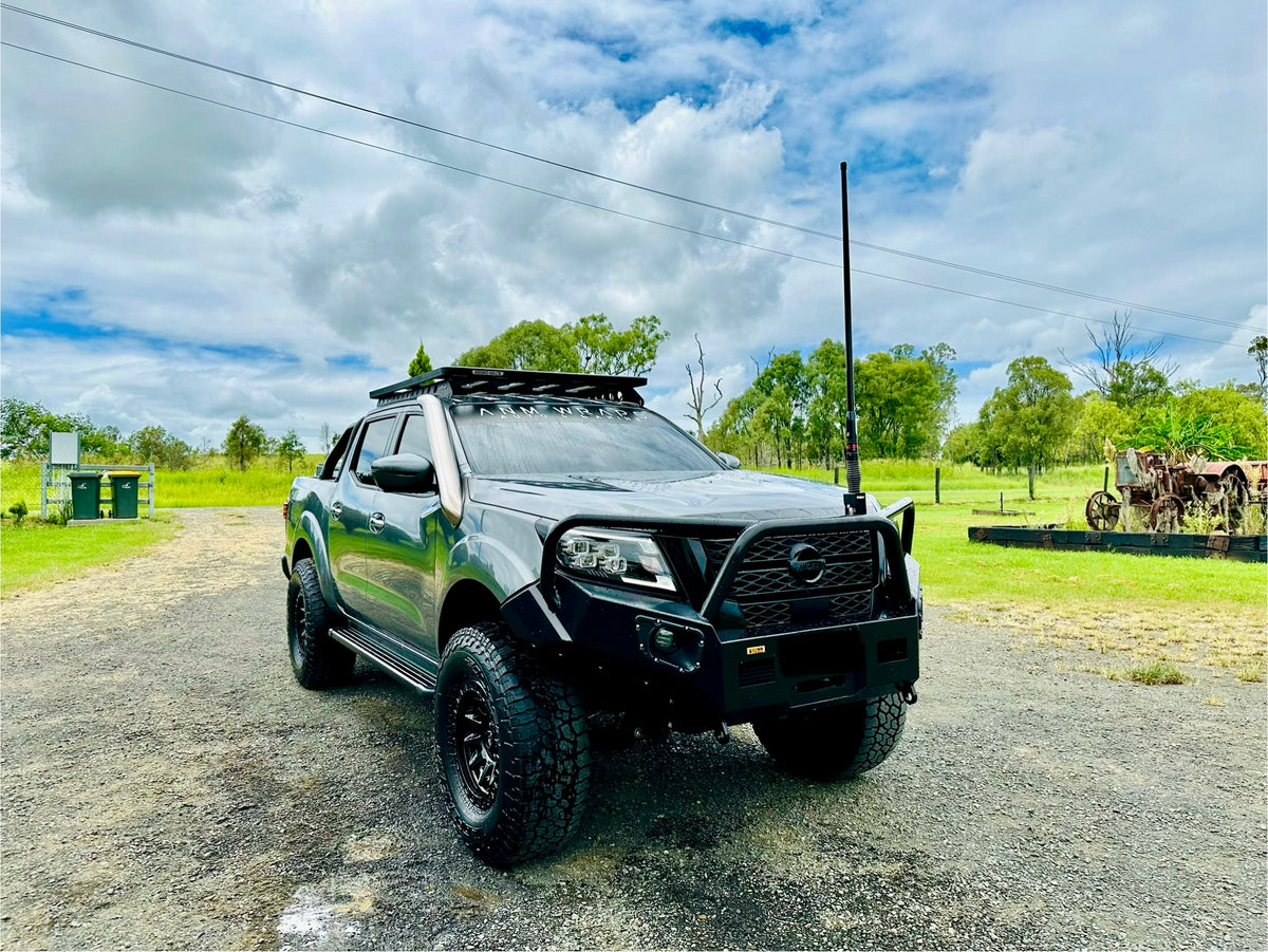 Nissan Navara (D23) NP300 - Short Entry Snorkel - Basic Weld Polished