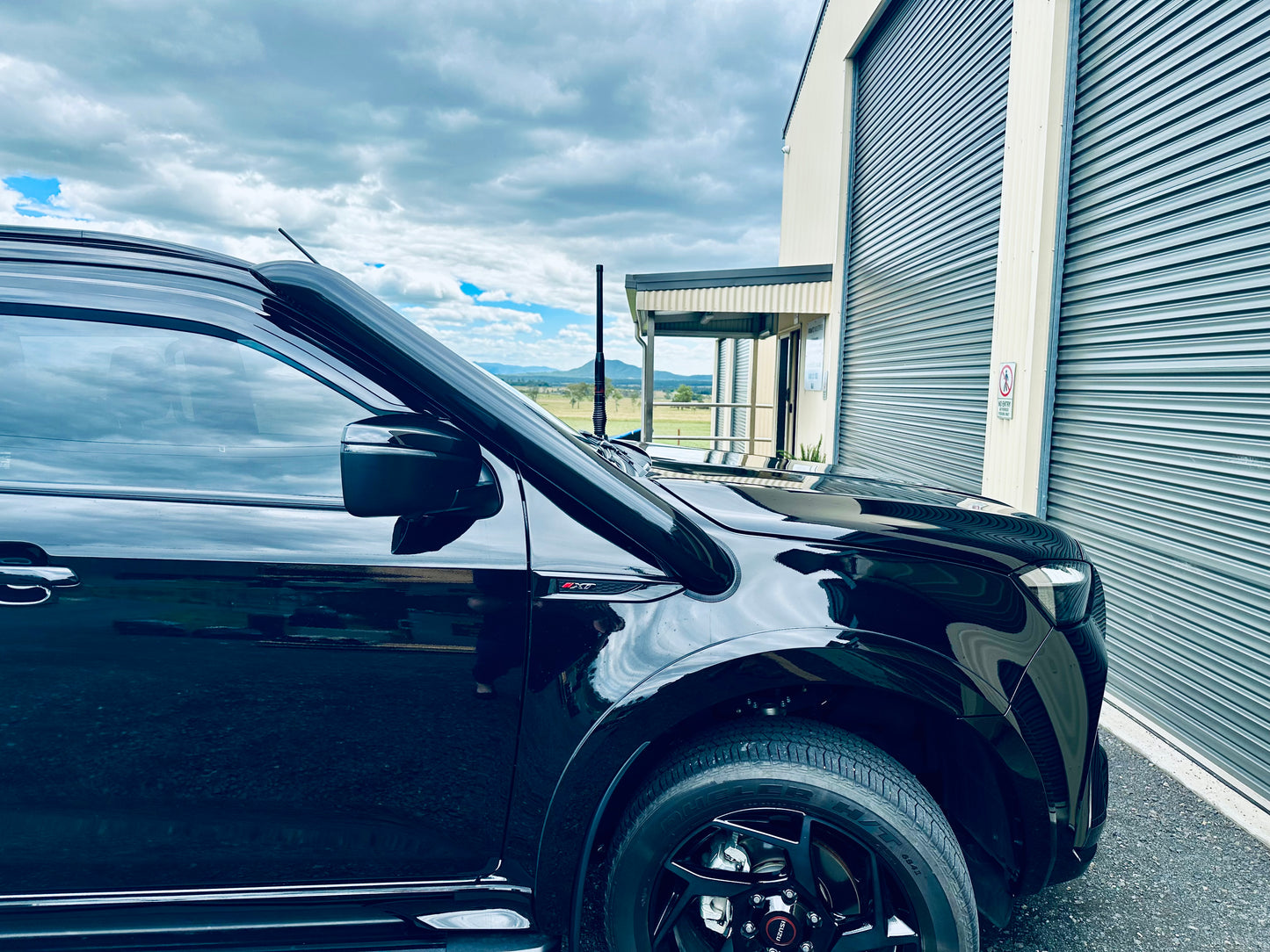 Isuzu Dmax/Mux (2021-Present) 4" Short Entry Snorkel