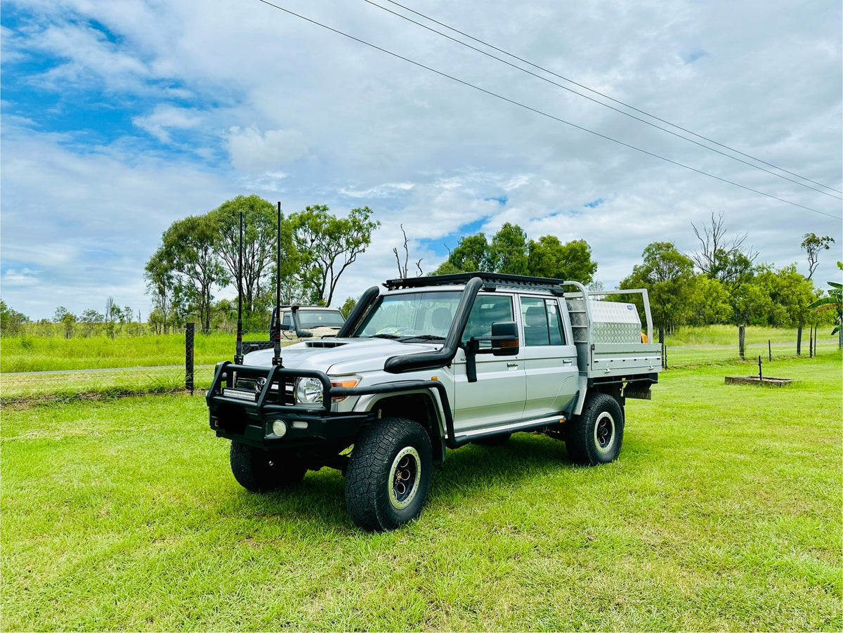 Toyota Landcruiser - VDJ V8 79/76 Series - 5" DUAL Snorkels - Seamless Powder Coated