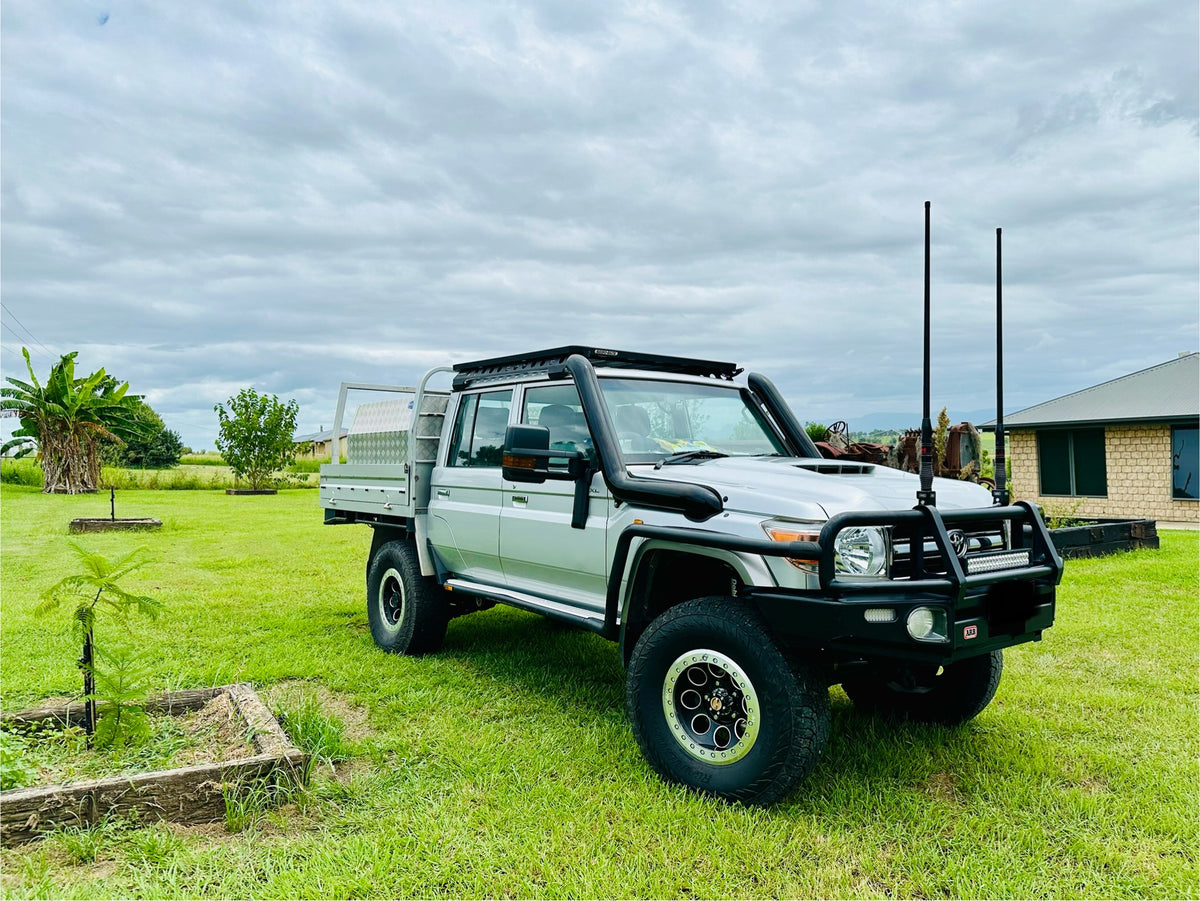 Toyota Landcruiser - VDJ V8 79/76 Series - 5" DUAL Snorkels - Seamless Powder Coated