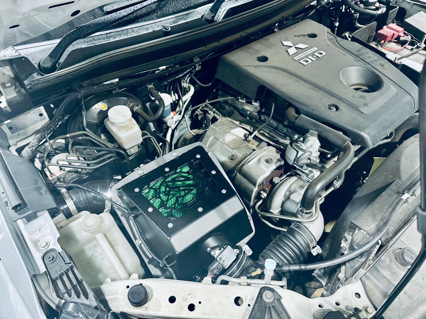 Mitsubishi Triton MR - Panel Airbox (on its own)