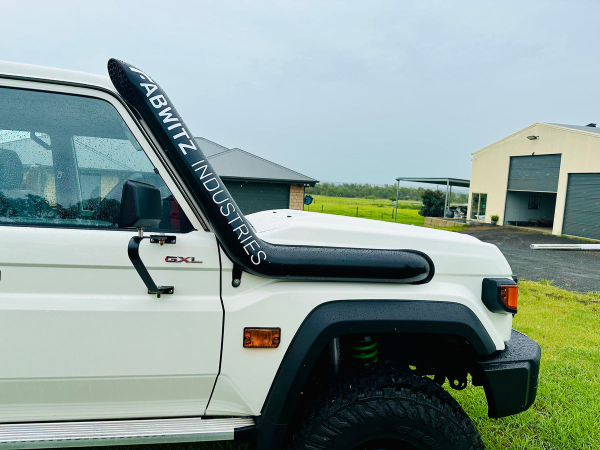 Toyota Landcruiser (2024 - current) - VDJ 70 Series - 5" Snorkel - Seamless Powder Coated