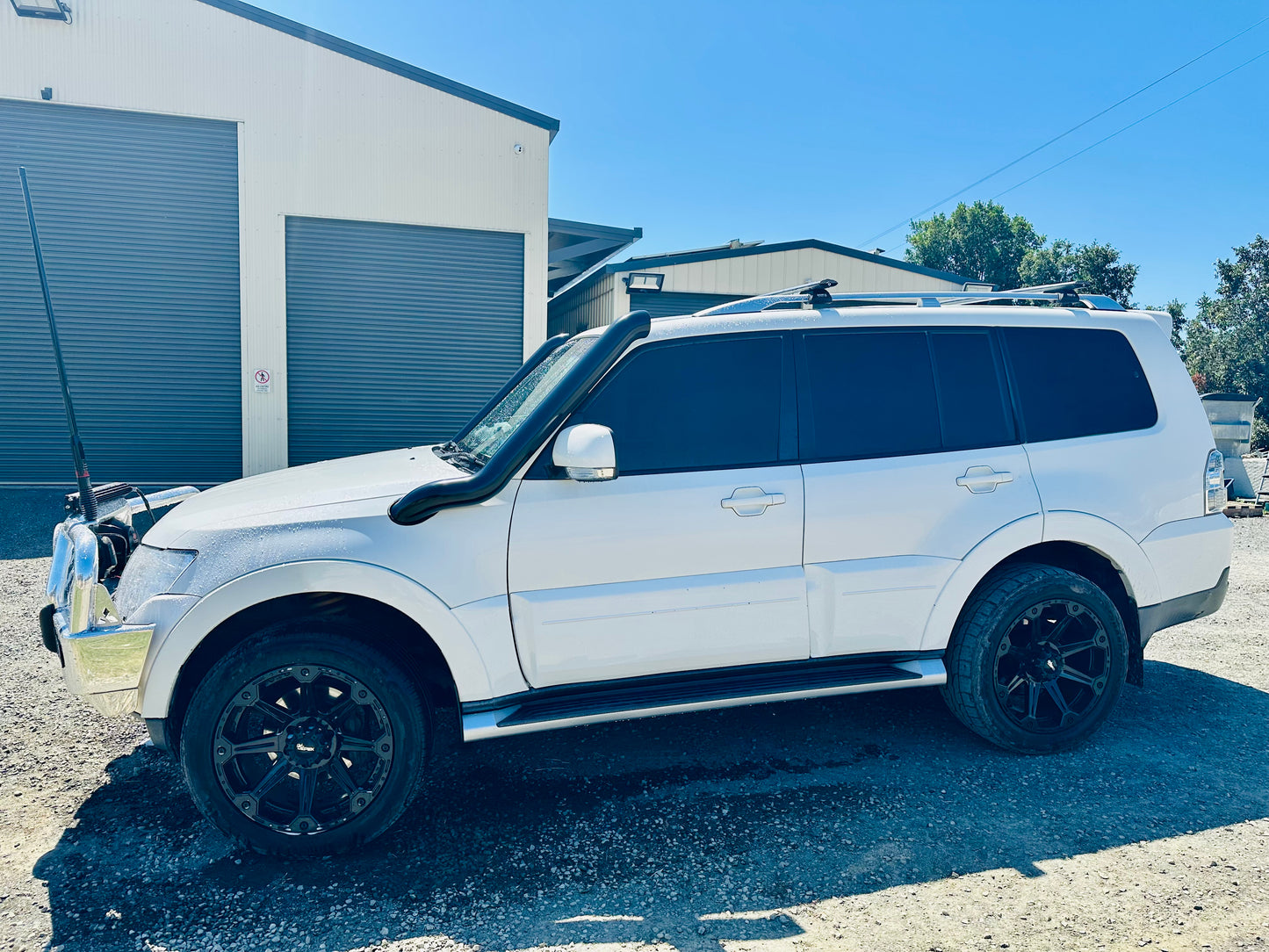 Mitsubishi Pajero (2006 – 2021) - (NS–NT-NW-NX models) 4" Dual Snorkels