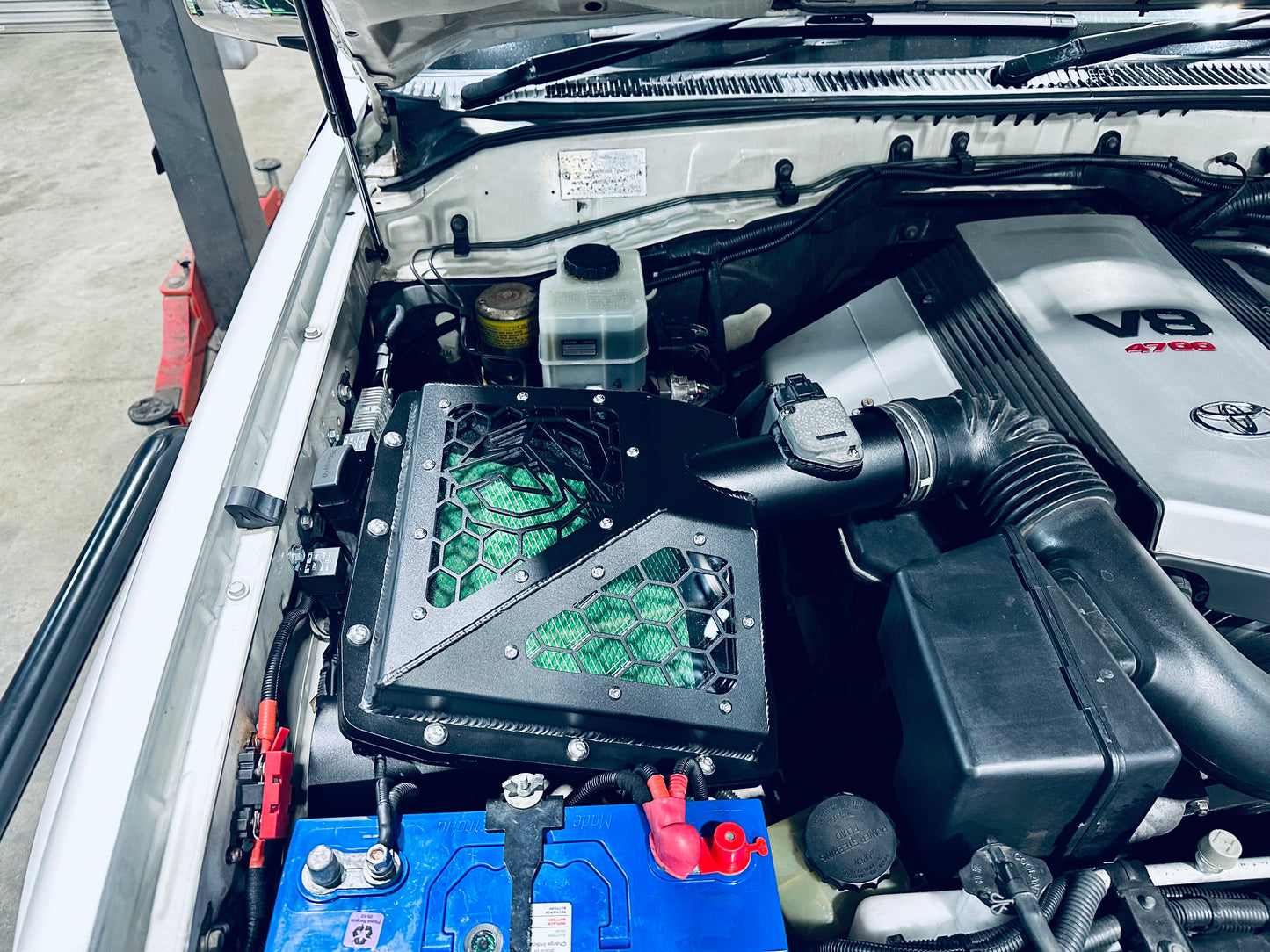 Toyota Landcruiser 100 Series (2UZ V8 Petrol) Panel Airbox