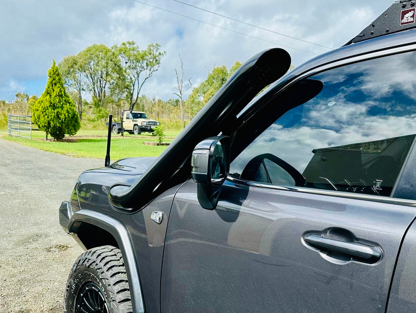 Toyota LandCruiser - 300 Series - 5" Mid Entry Snorkel - Seamless Powder Coated