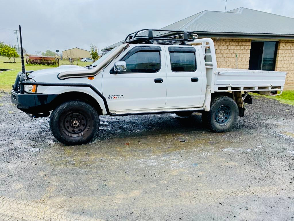 Nissan Navara D22 - Recessed/Cover Up - For Nissan Factory Snorkel - Seamless Polished