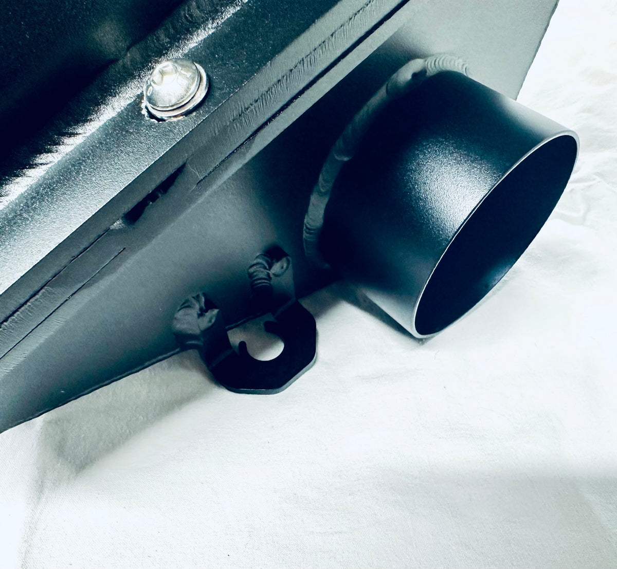 Toyota Hilux N90 - Panel Airbox
