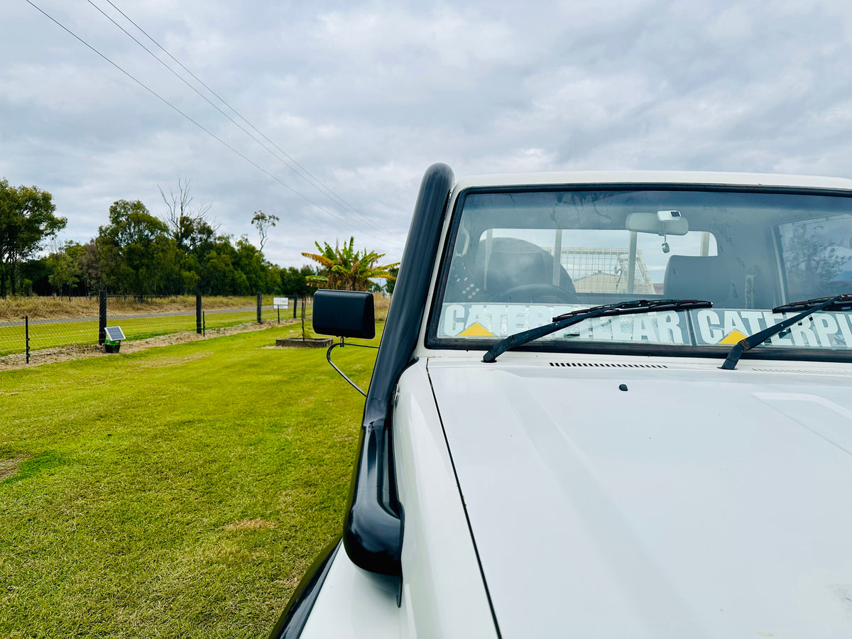 Toyota Landcruiser HDJ (6 Cylinder) - 79 Series - 4" Snorkel - Basic Weld Powder Coated