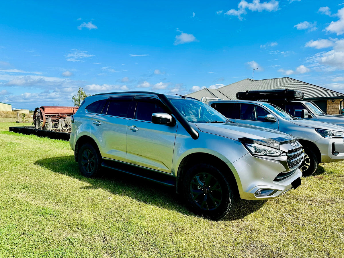 Isuzu Dmax/Mux (2021 - Present) - Short Entry Snorkel - Seamless Powder Coated