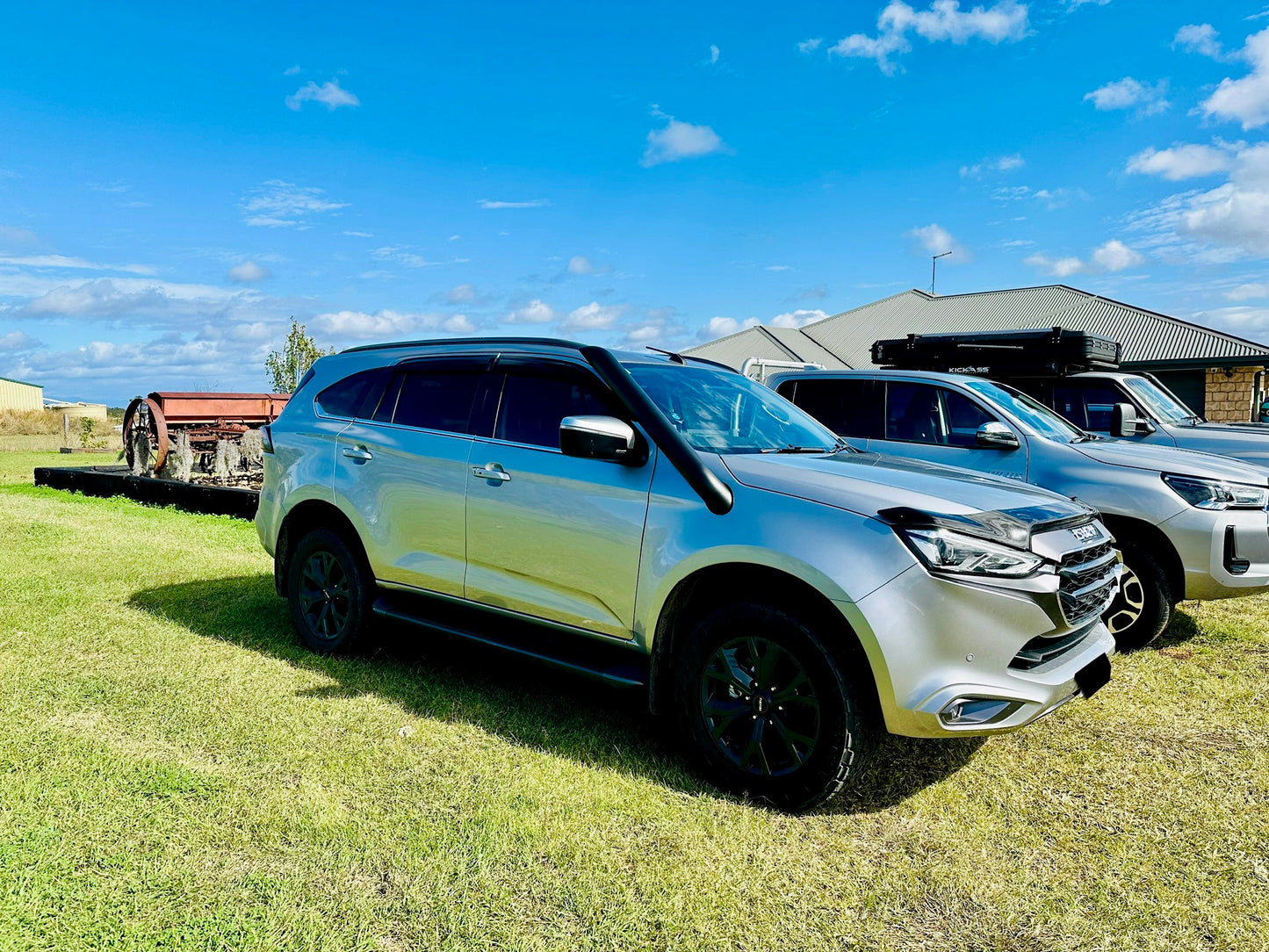 Isuzu Dmax/Mux (2021-current) - Short Entry Snorkel & Panel Airbox Package