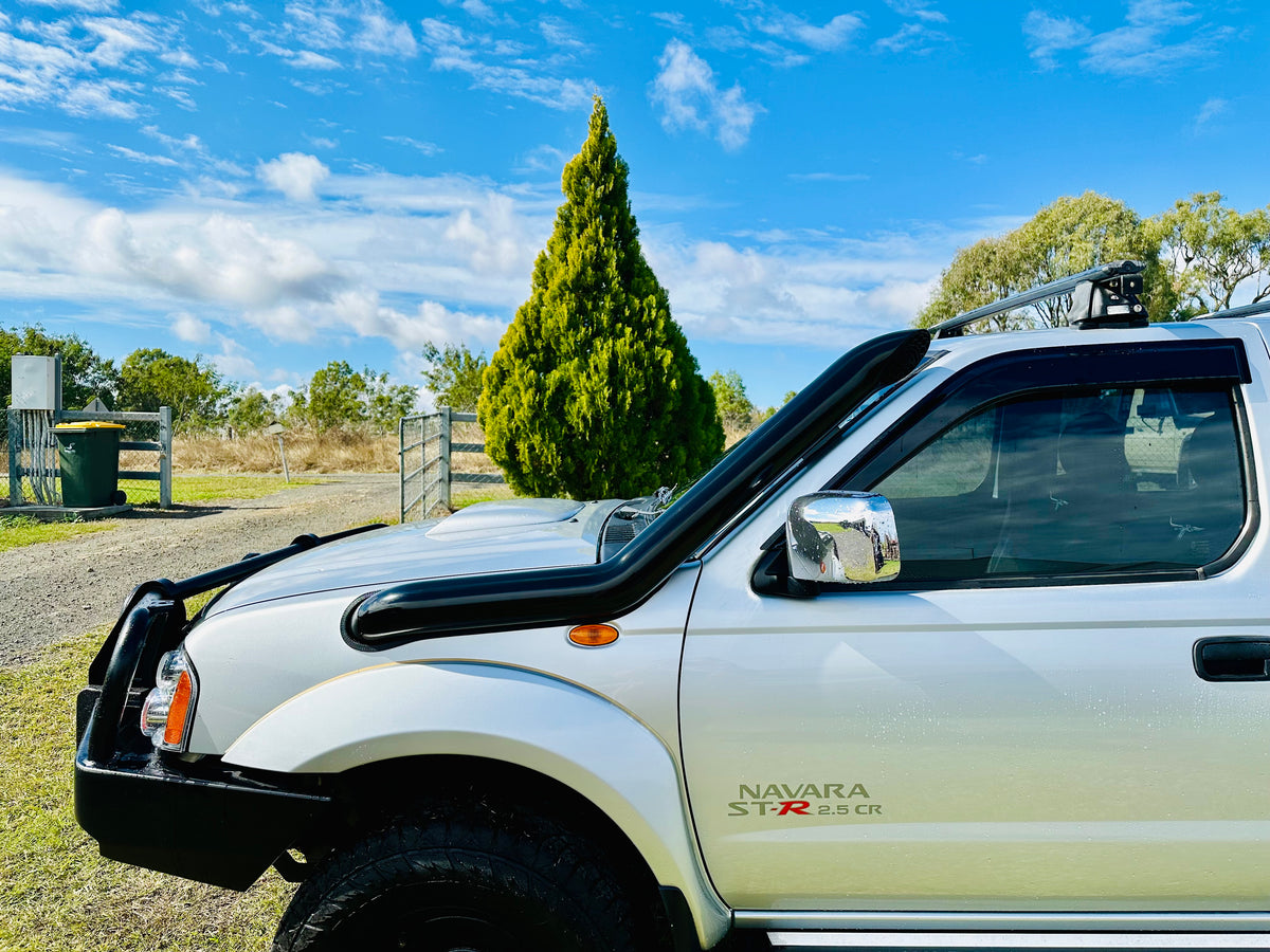 Nissan Navara D22 - Recessed/Cover up - For Nissan Factory Snorkel - Seamless Powder Coated