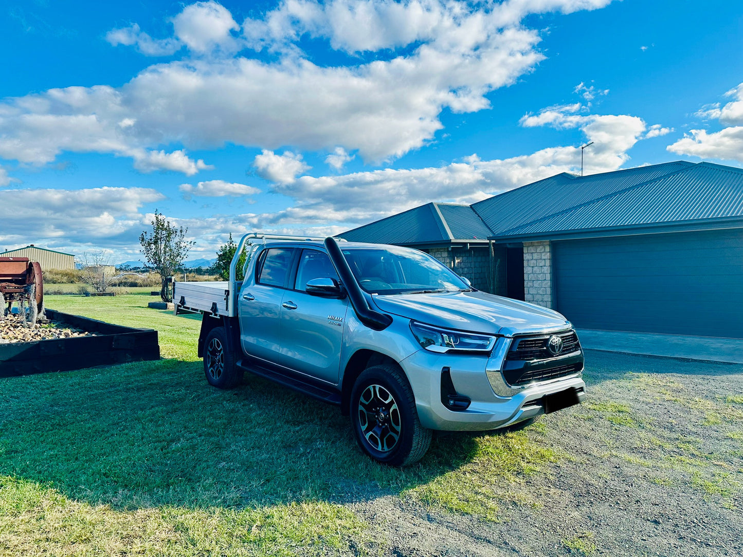 Toyota Hilux N80 (2015 & Onward) 5" Mid Entry Snorkel