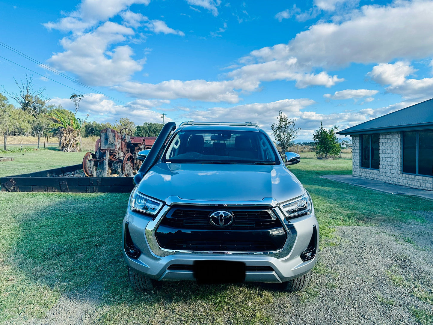Toyota Hilux N80 (2015 & Onward) 5" Mid Entry Snorkel