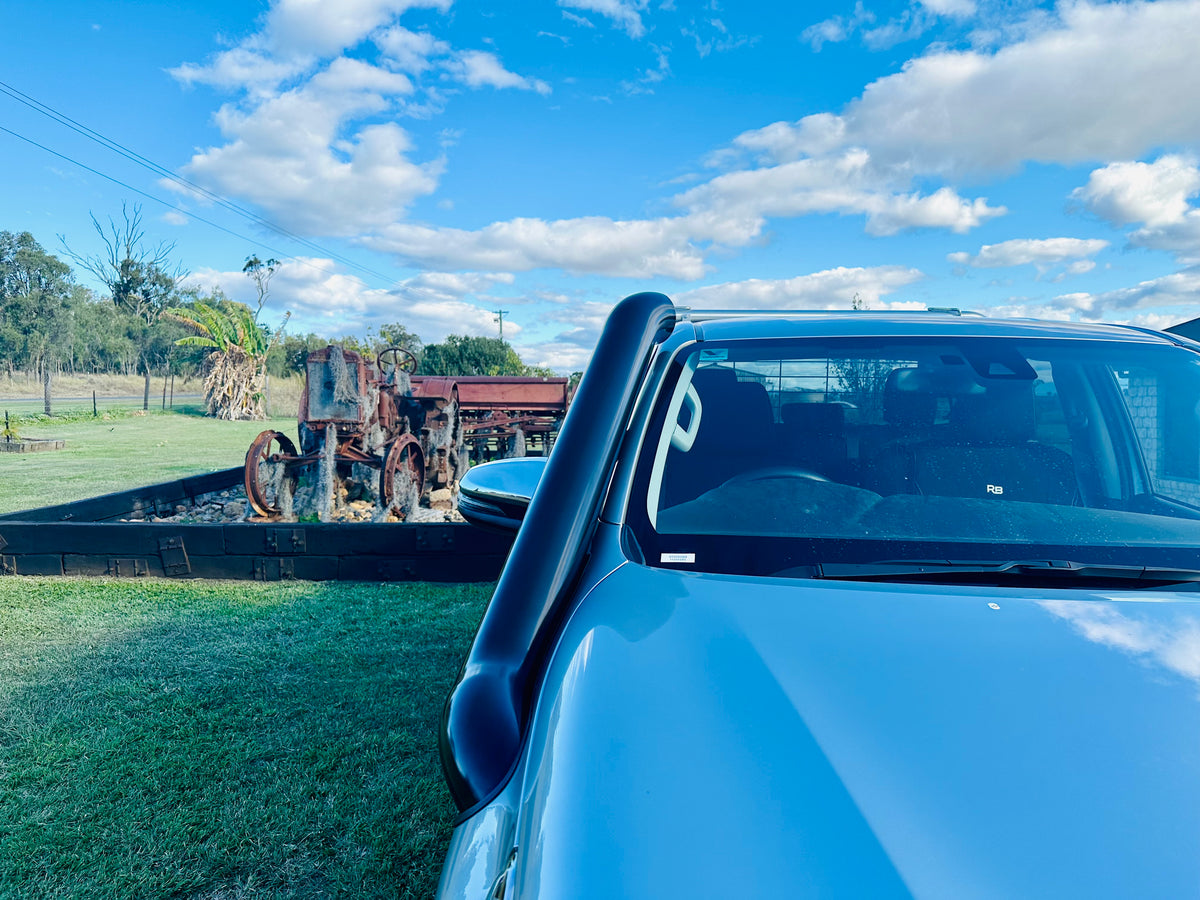 Toyota Hilux N80 - (2015 & Onward) - 5" Mid Entry Snorkel - Basic Weld Powder Coated