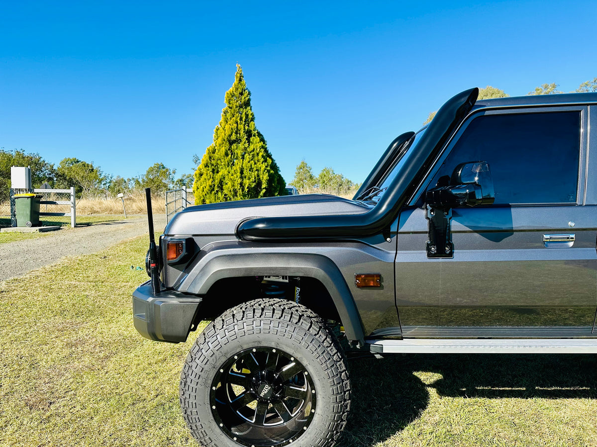 Toyota Landcruiser (2024 - current) - VDJ 70 Series - DUAL 5" Snorkels - Basic Weld Powder Coated