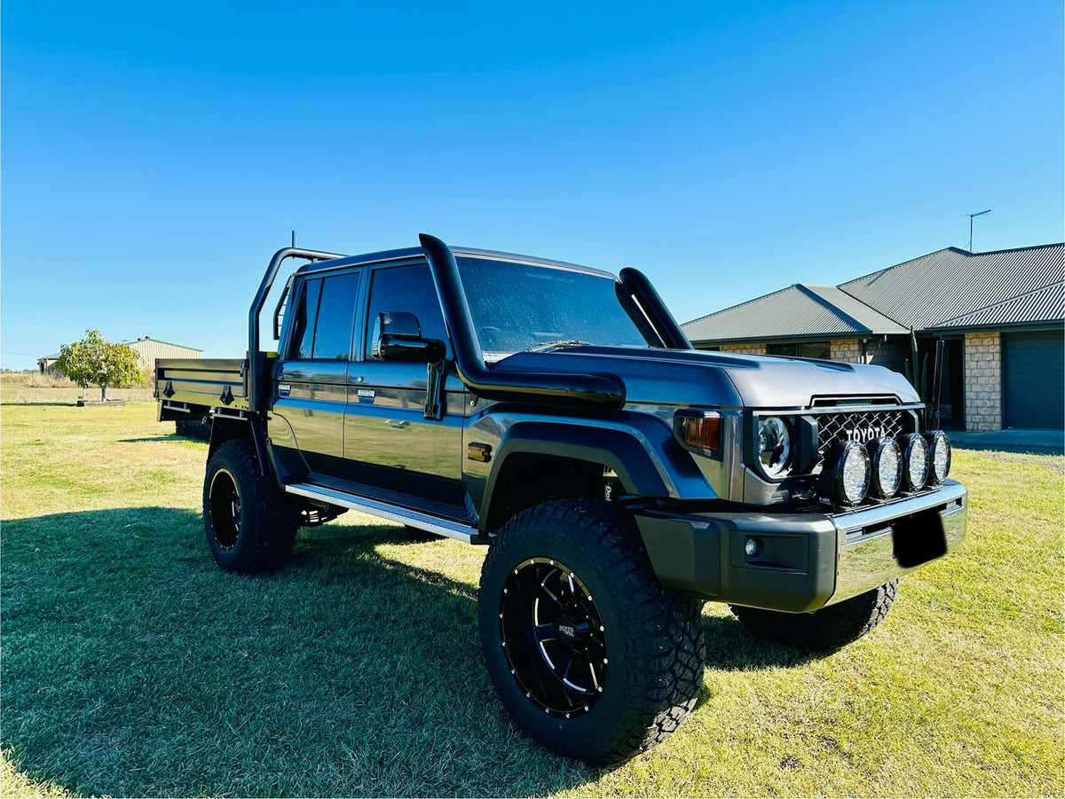 Toyota Landcruiser (2024 - current) - VDJ 70 Series - DUAL 5" Snorkels - Basic Weld Powder Coated