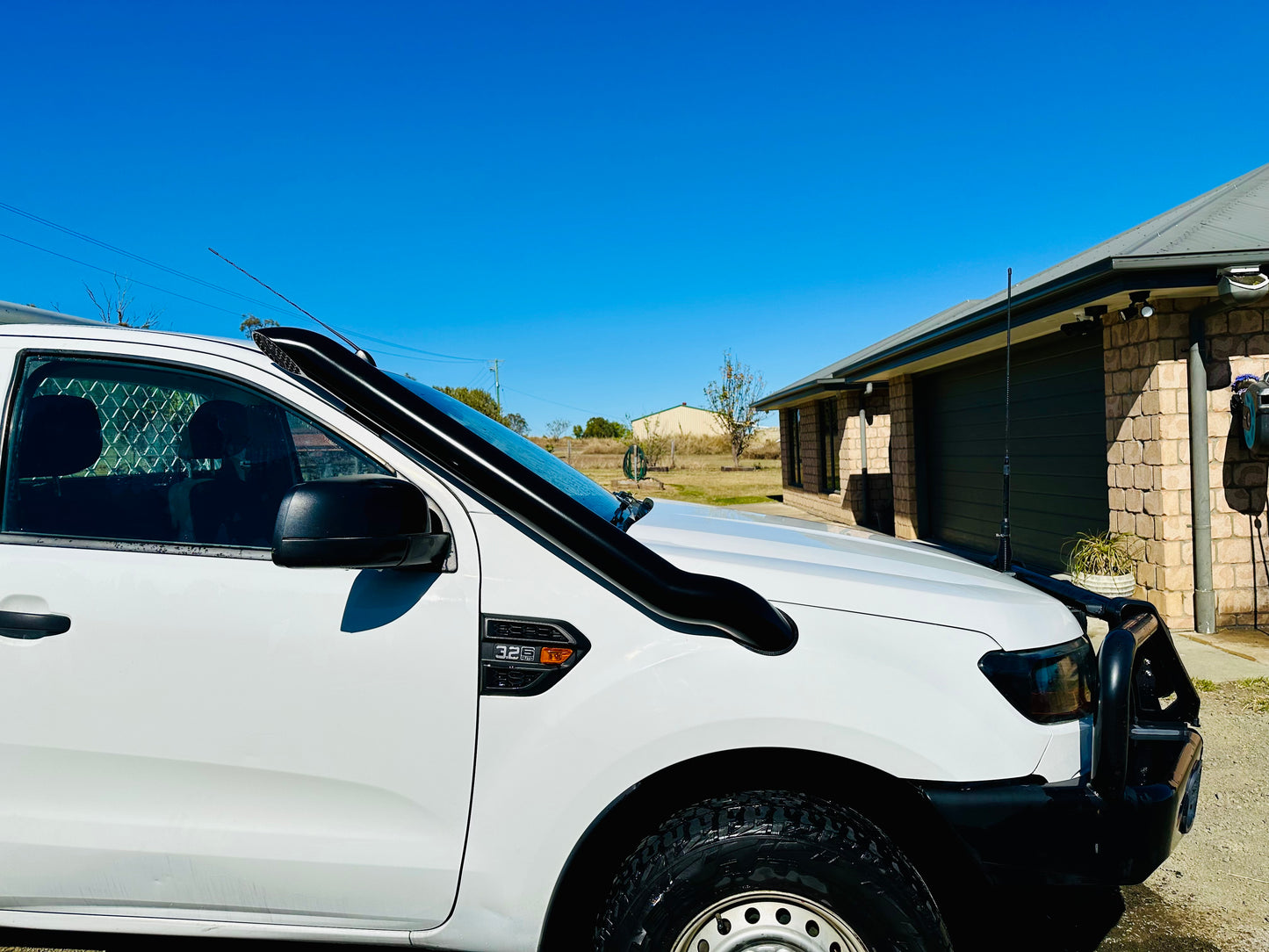 Ford PX Ranger (3.2Lt) - Mid Entry Snorkel & Clear Top Airbox Package