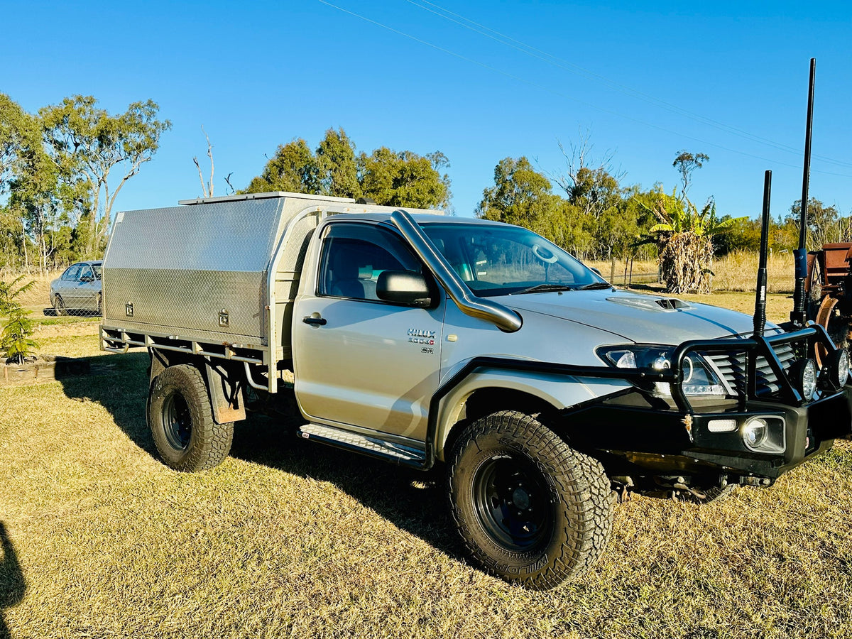 Toyota Hilux N70 - (2005 - 2014) - Mid Entry Snorkel - Basic Weld Polished