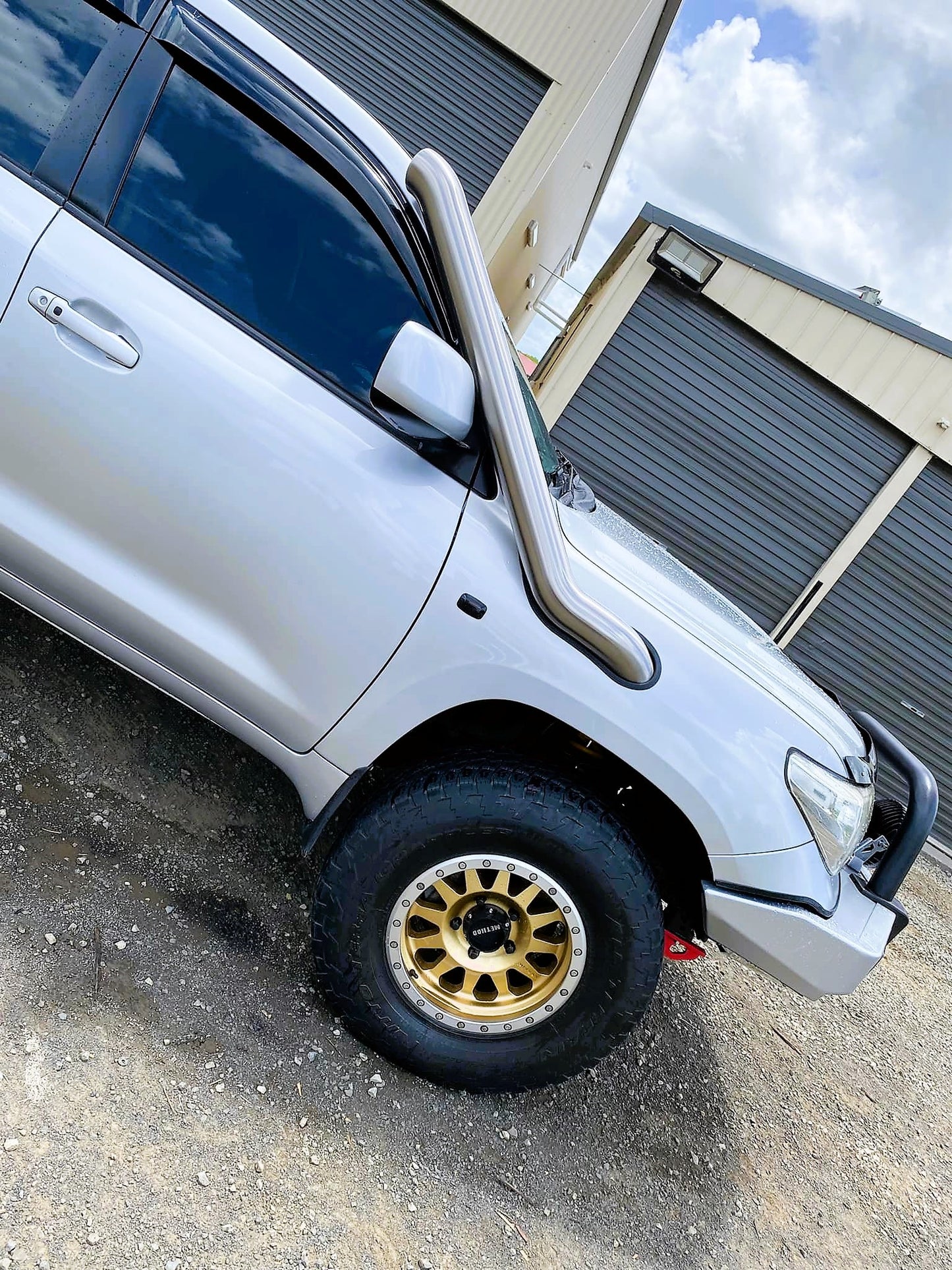 Toyota Landcruiser 200 Series - 4" Mid Entry Snorkel & Airbox Package