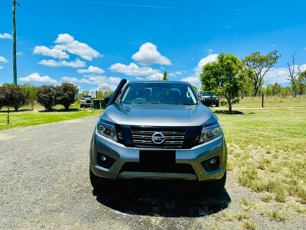 Nissan Navara (D23) NP300 - Short Entry Snorkel - Seamless Powder Coated