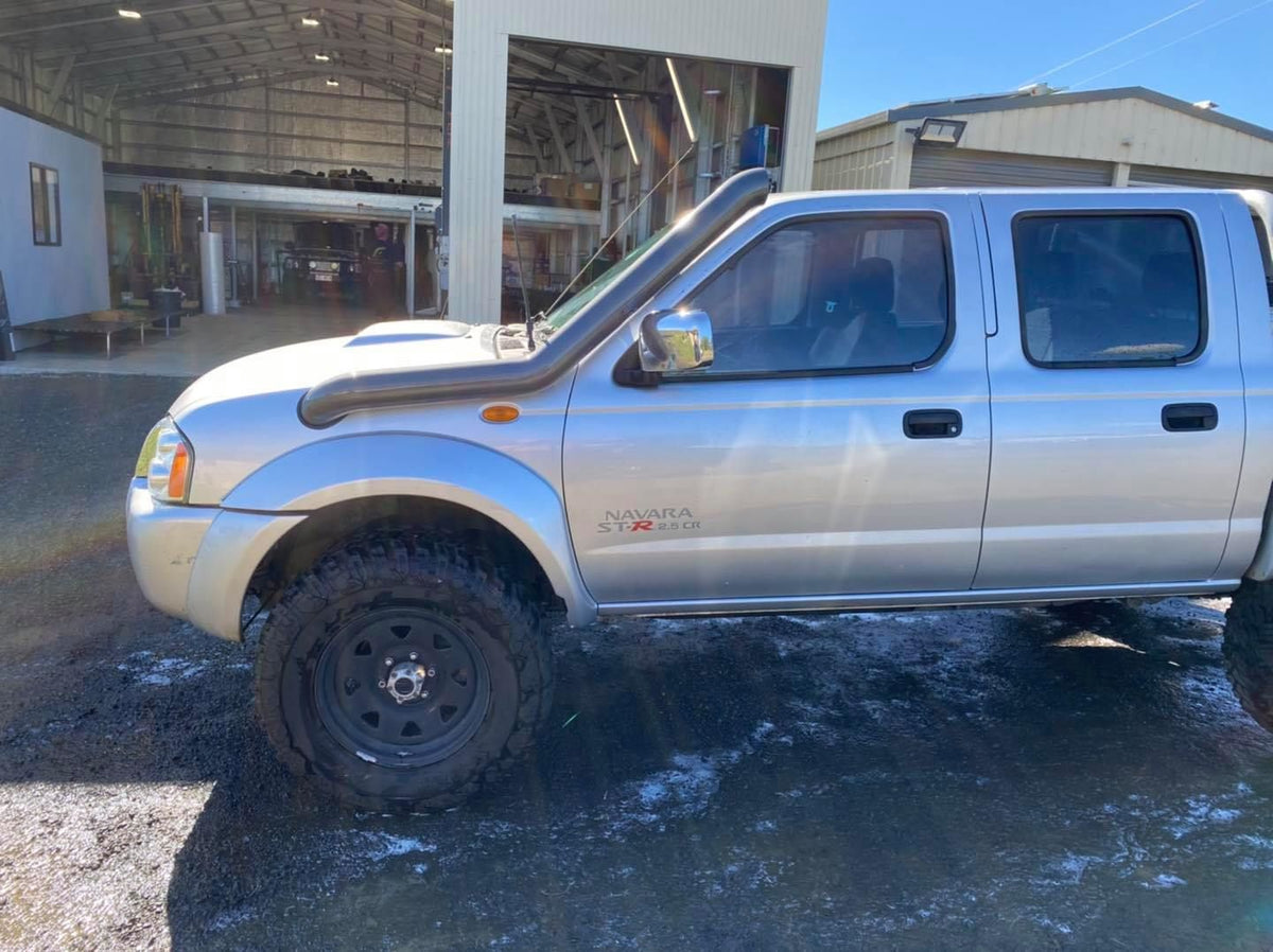 Nissan Navara D22 - Standard Entry DUAL Snorkels - Seamless Powder Coated