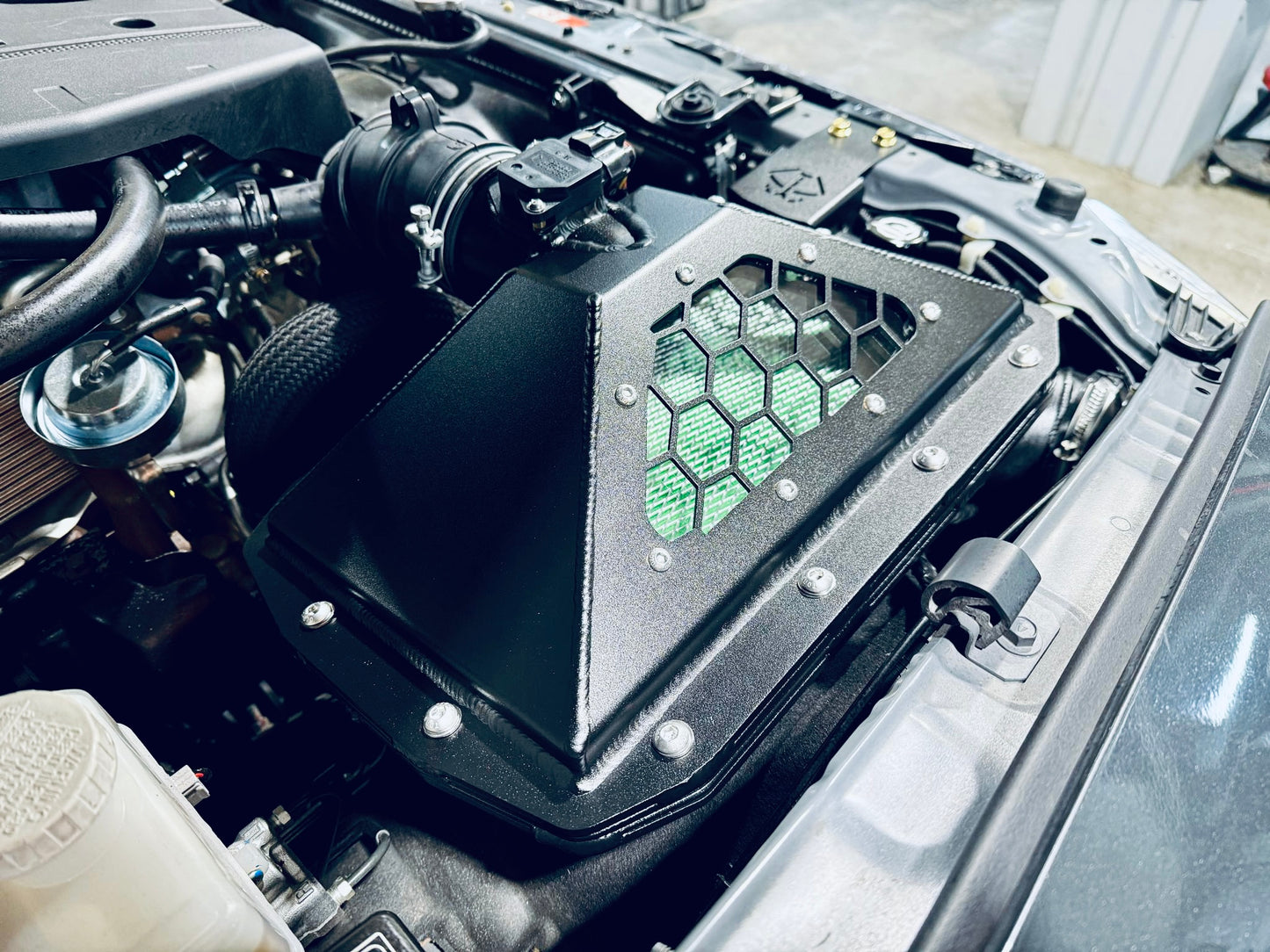 Mitsubishi Pajero - Clear Top (Panel) Airbox