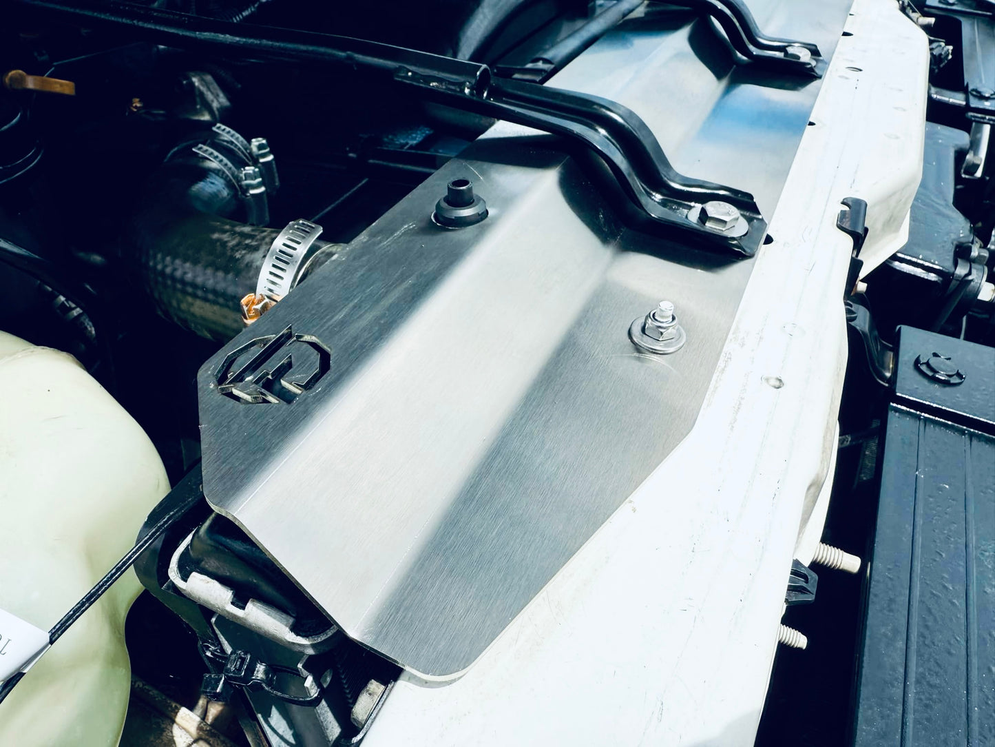 Nissan Patrol - GU S4 (2004 - 2007+) - Radiator Shroud to suit Top Mounts