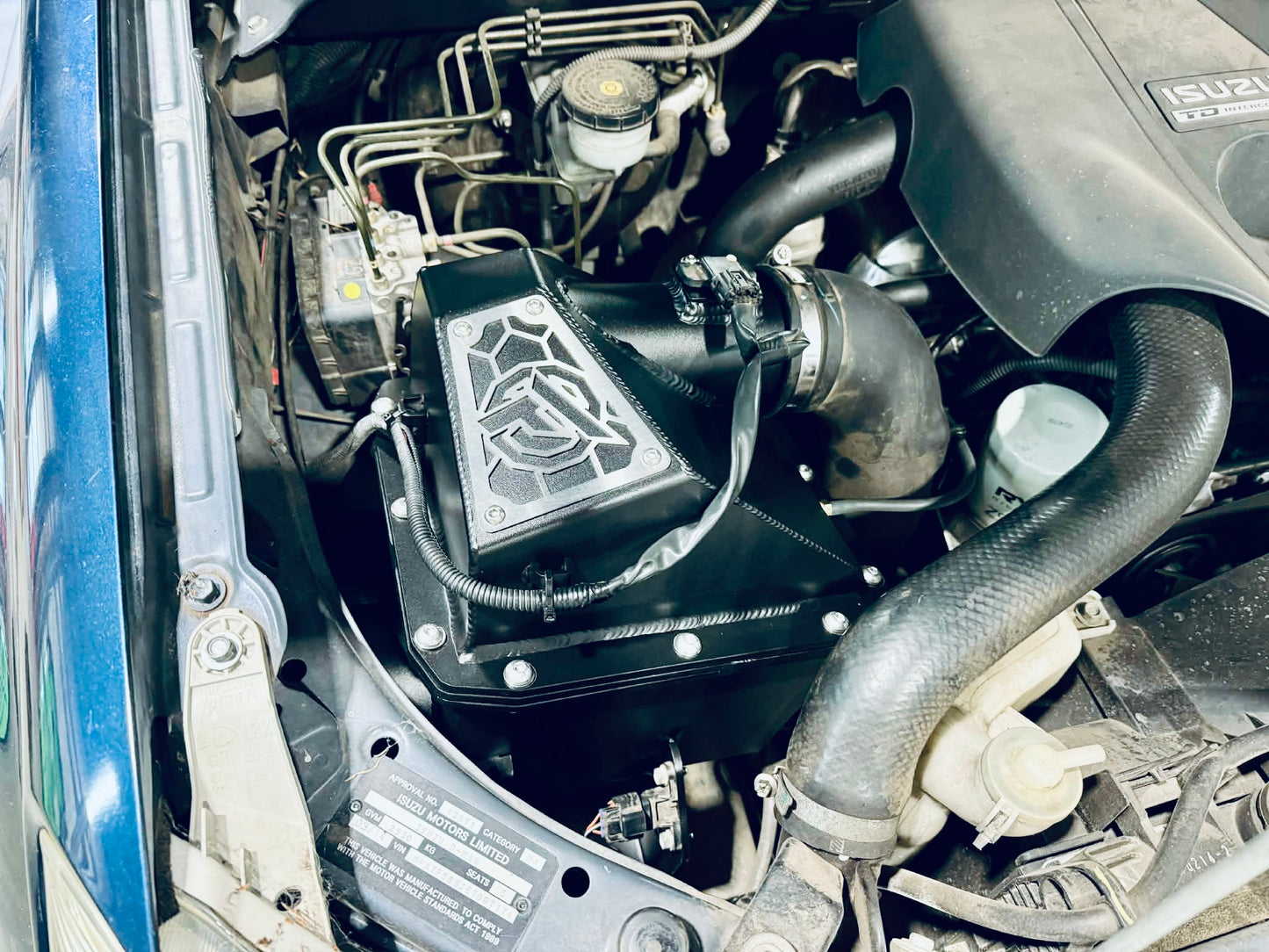 Isuzu Dmax/Mux (2012-2016) Pre DPF Short Entry Snorkel & Panel Airbox Package