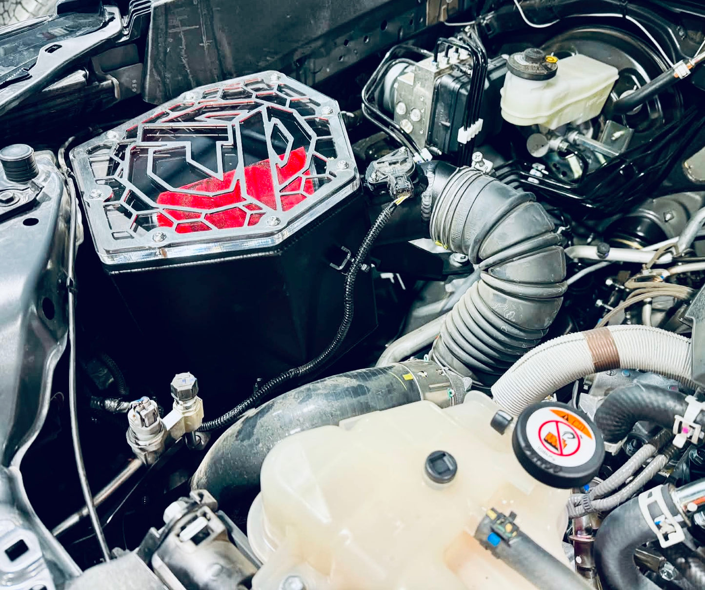 Toyota Hilux N90 - Clear Top Airbox